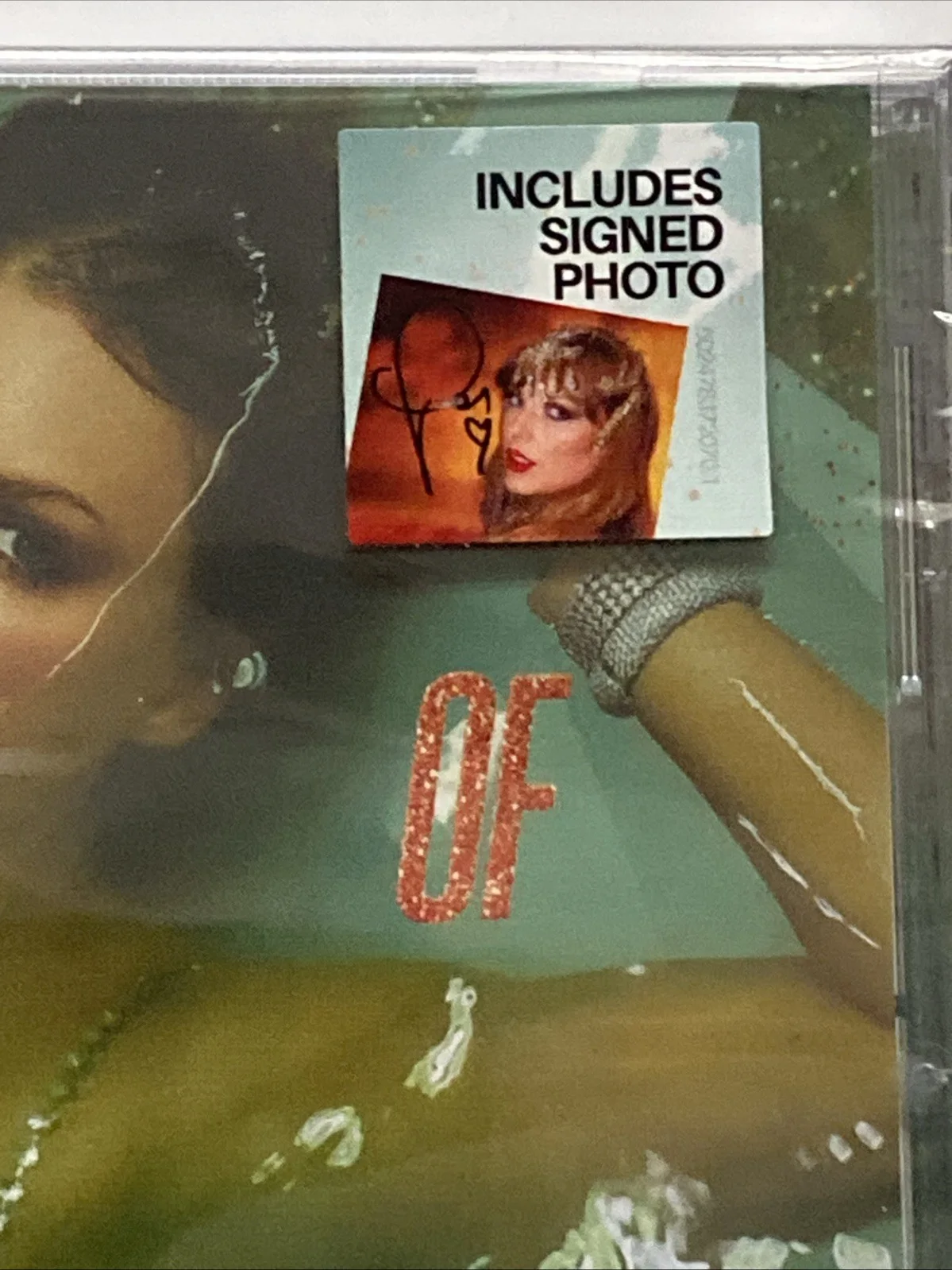 Taylor Swift Signed CD The Life Of A Showgirl, изображение 2