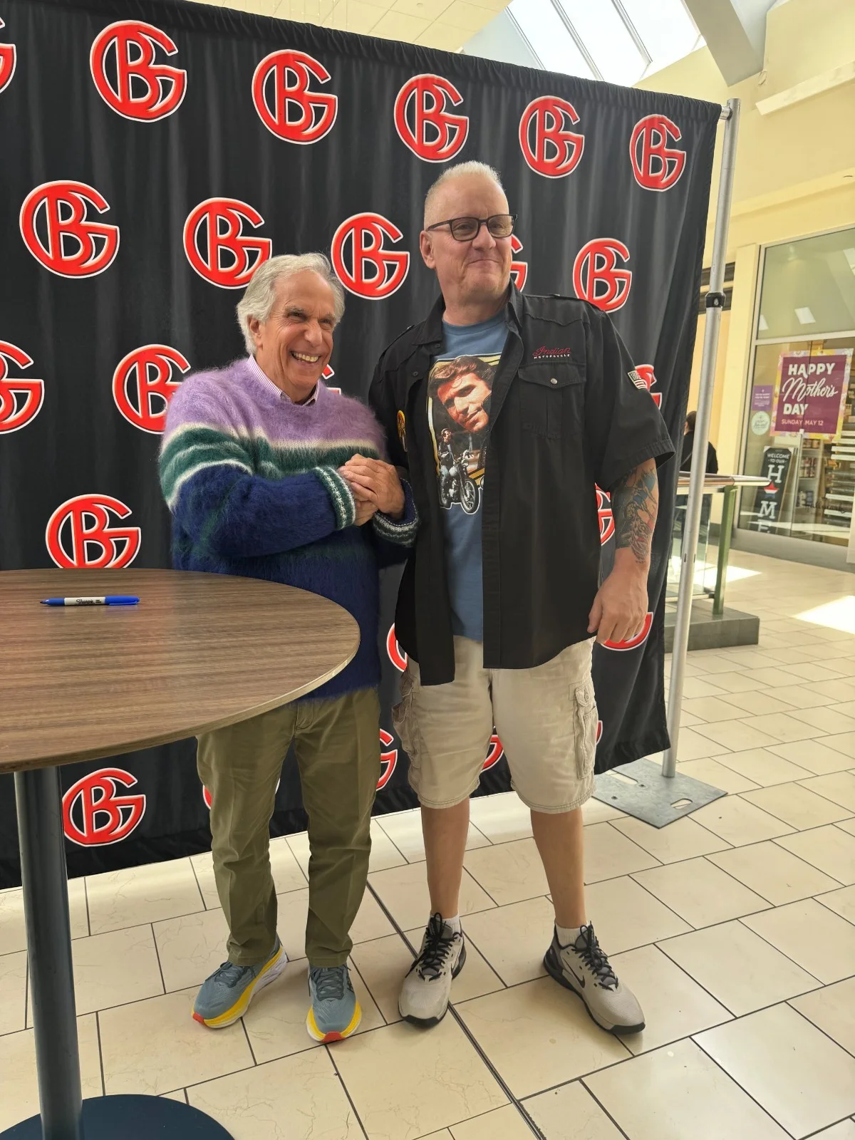 THE FONZ — PIN HAPPY DAYS SIGN BY THE FONZ (A16), image 4