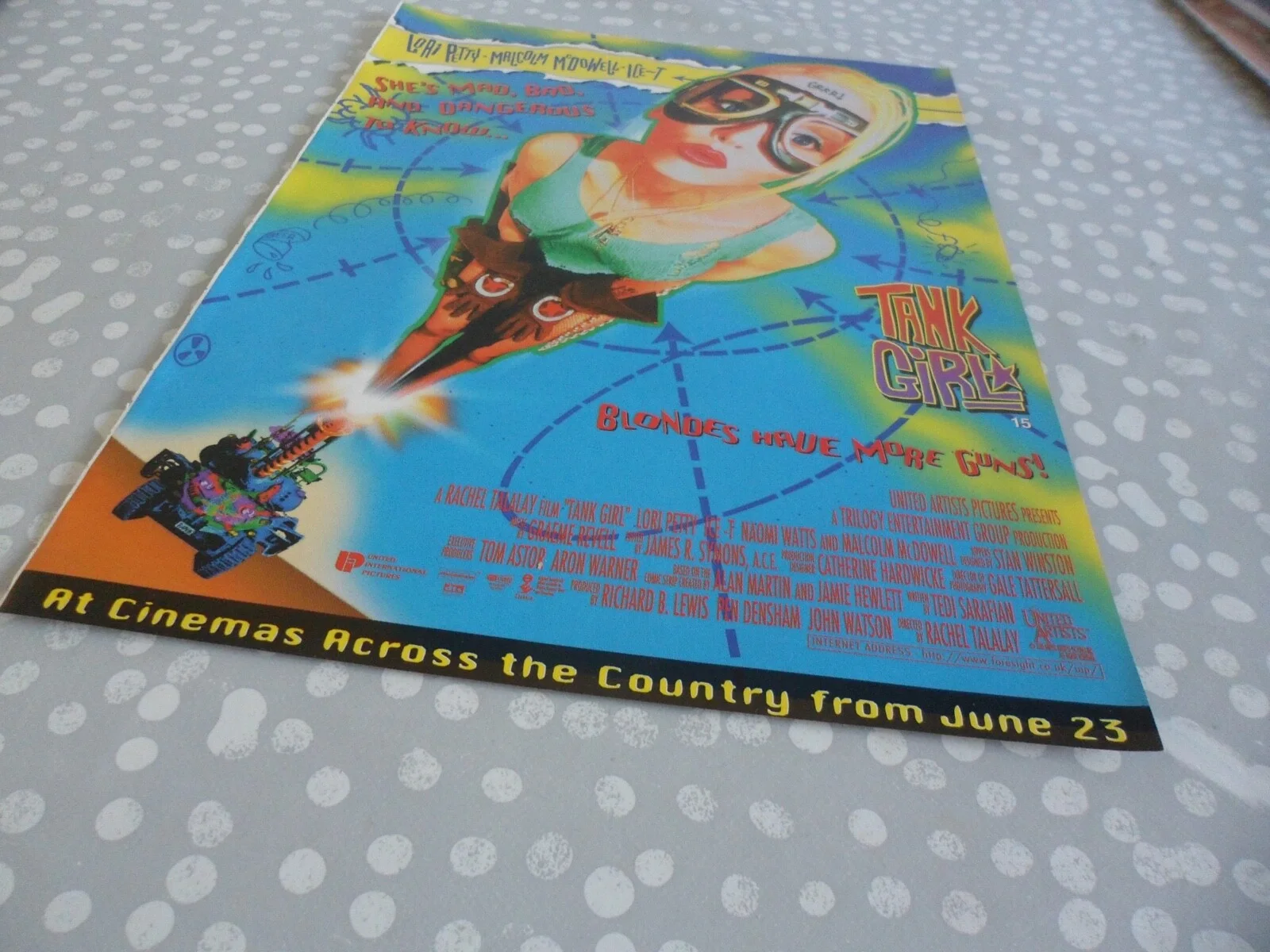 Tank Girl Movie ad 90's Magazine ad approx 22x30cm Used, изображение 2