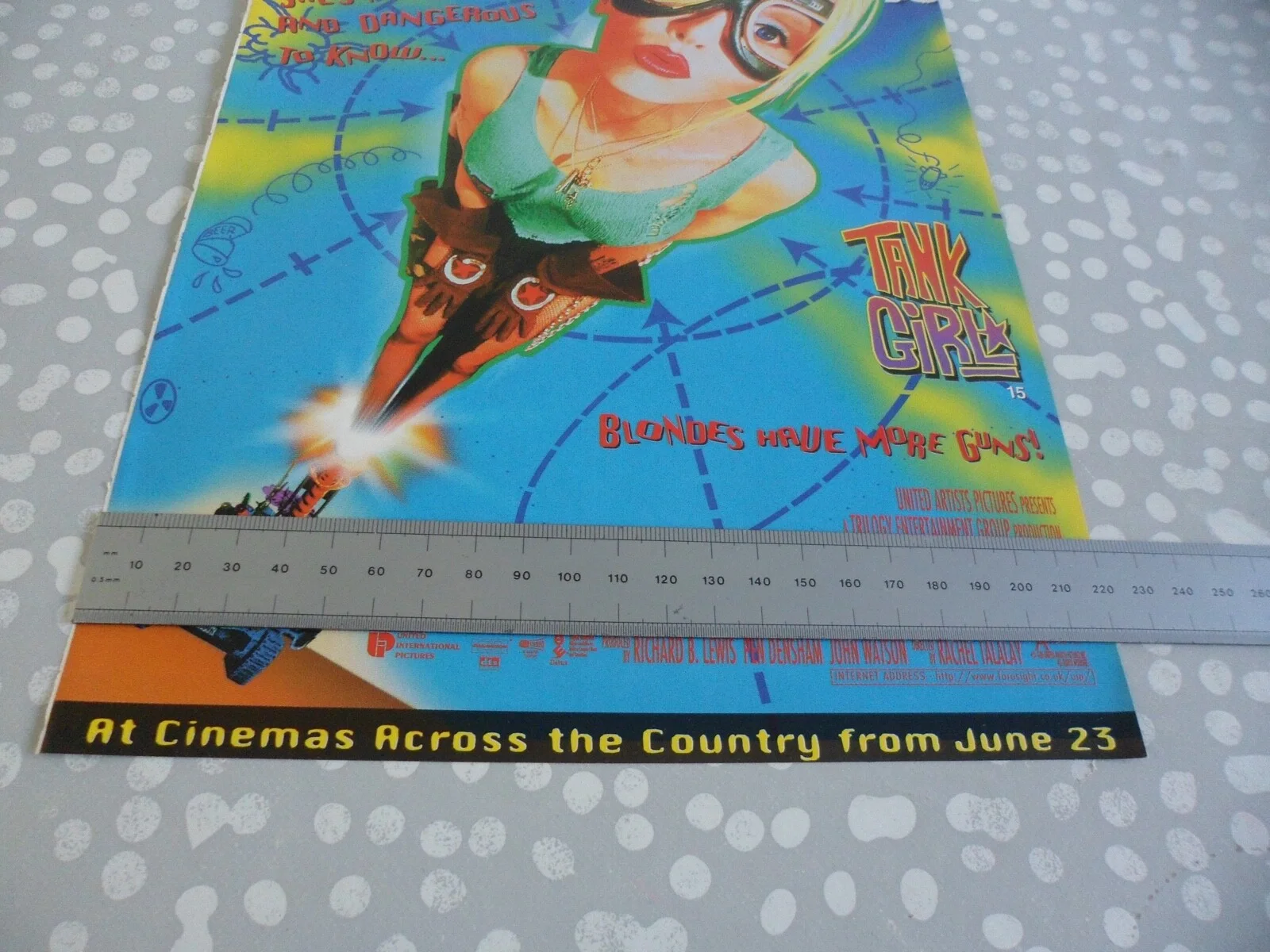 Tank Girl Movie ad 90's Magazine ad approx 22x30cm Used, изображение 4