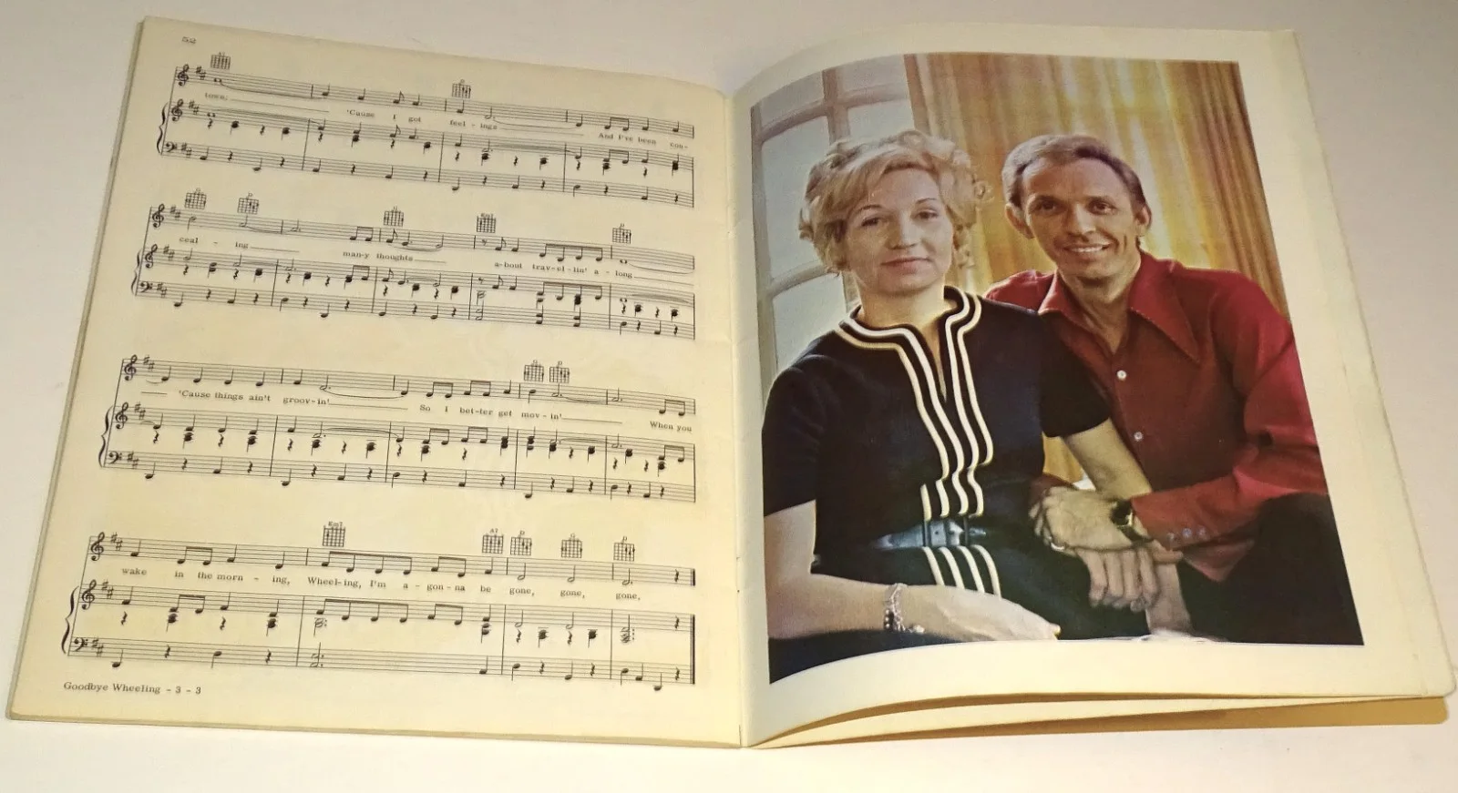 Mel Tillis Autographed Souvenir Song Album Book, circa 1967, изображение 5