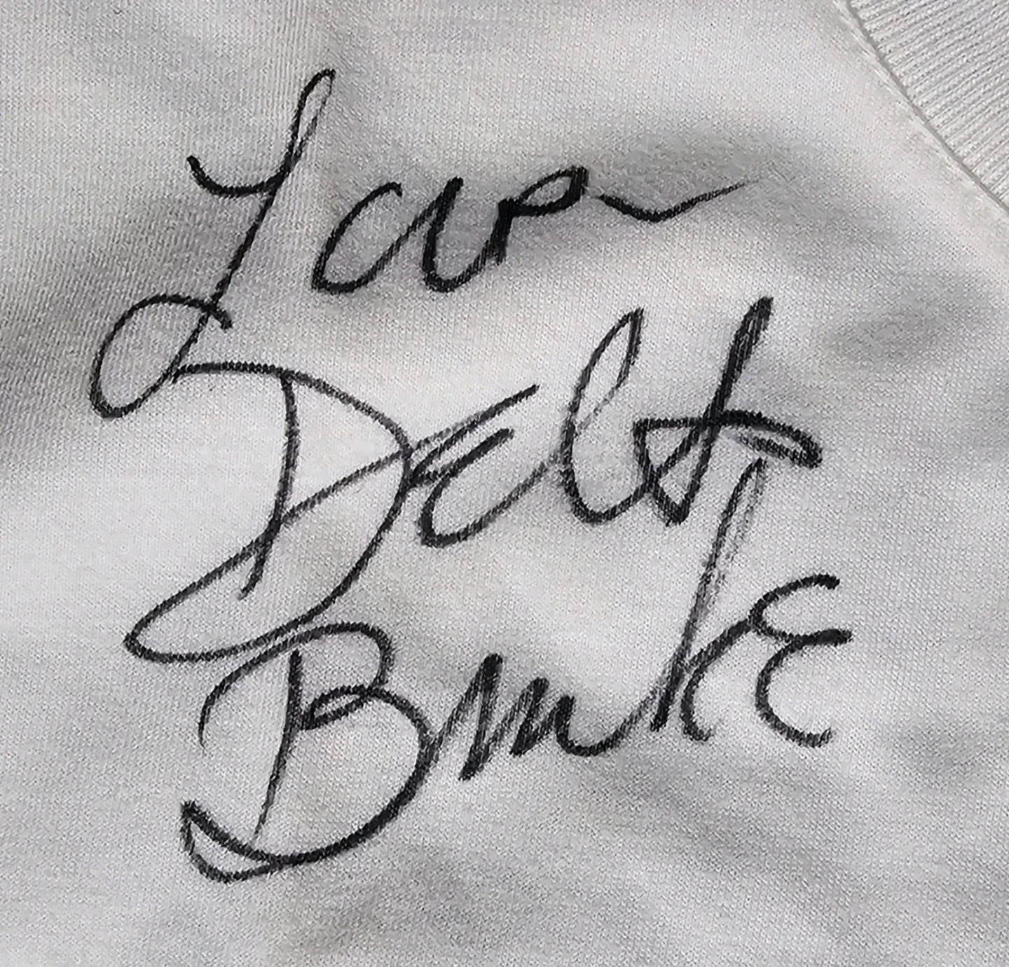 Delta Burke — Very Rare 1990s Delta Burke Signed White T-Shirt Size 1x ~BNWT~ Designing Women, image 2