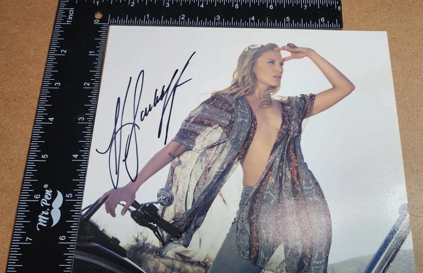 KATEE SACKHOFF — KATEE SACKHOFF Autographed / SIGNED Photo 8x10 - Sexy Cleavage w/Motorcycle, изображение 4