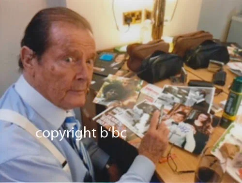 ROGER MOORE & JULIUS HARRIS (+) 007 JAMES BOND RARE DOUBLE SIGNED AUTOGRAPH LALD, изображение 2