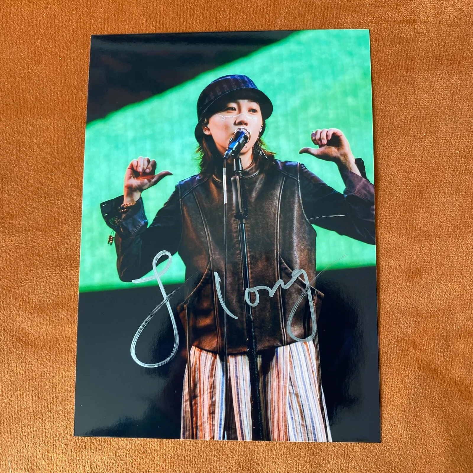 Leah Dou Autographed Signed Photo Picture Autographs Collection Star 5*7 2024C, image 4