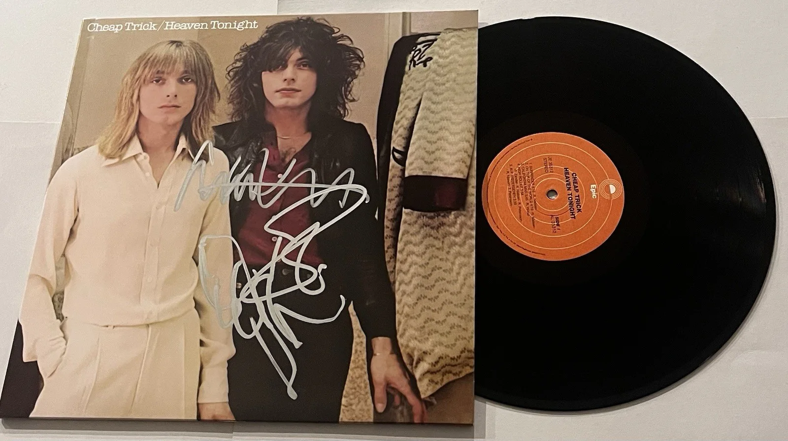 CHEAP TRICK SIGNED HEAVEN TONIGHT LP VINYL RECORD ALBUM ROBIN RICK TOM JSA COA, изображение 2
