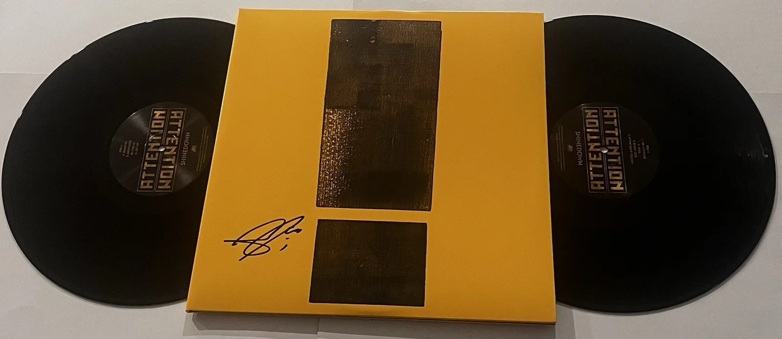 BRENT SMITH SHINEDOWN BAND SIGNED ATTENTION ATTENTION LP VINYL RECORD ALBUM JSA, изображение 2