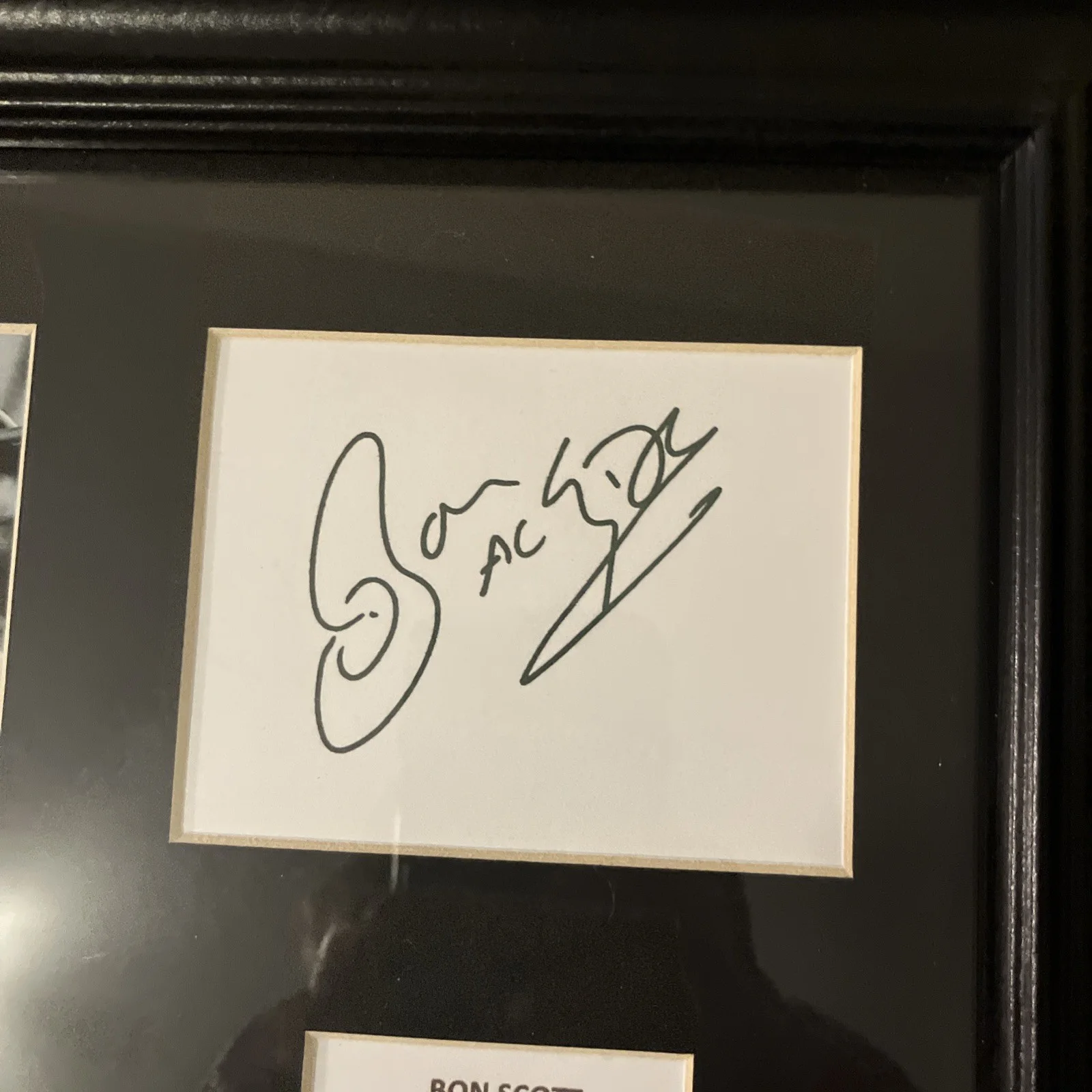 bon scott ac/dc signed autographed framed 57 of 200, image 4