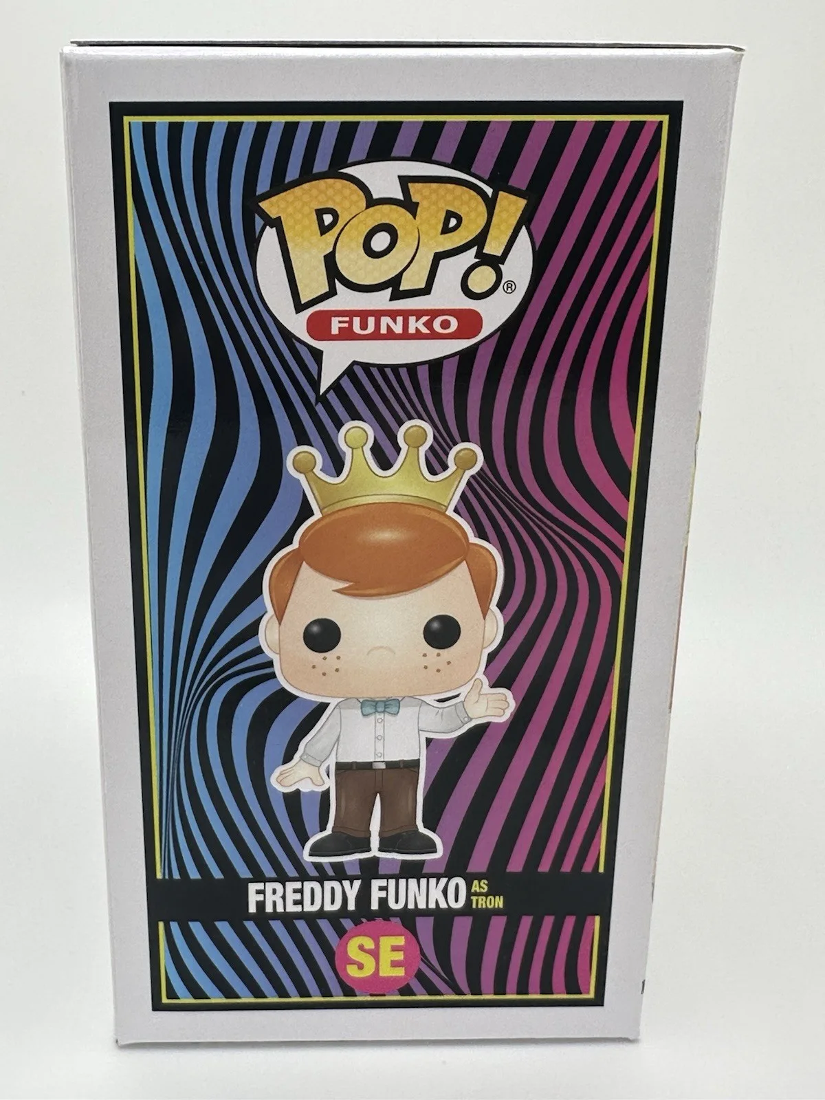 GARRETT HEDLUND SIGNED FREDDY FUNKO AS TRON FUNKO POP 4000 PCS LE JSA COA WS, изображение 5