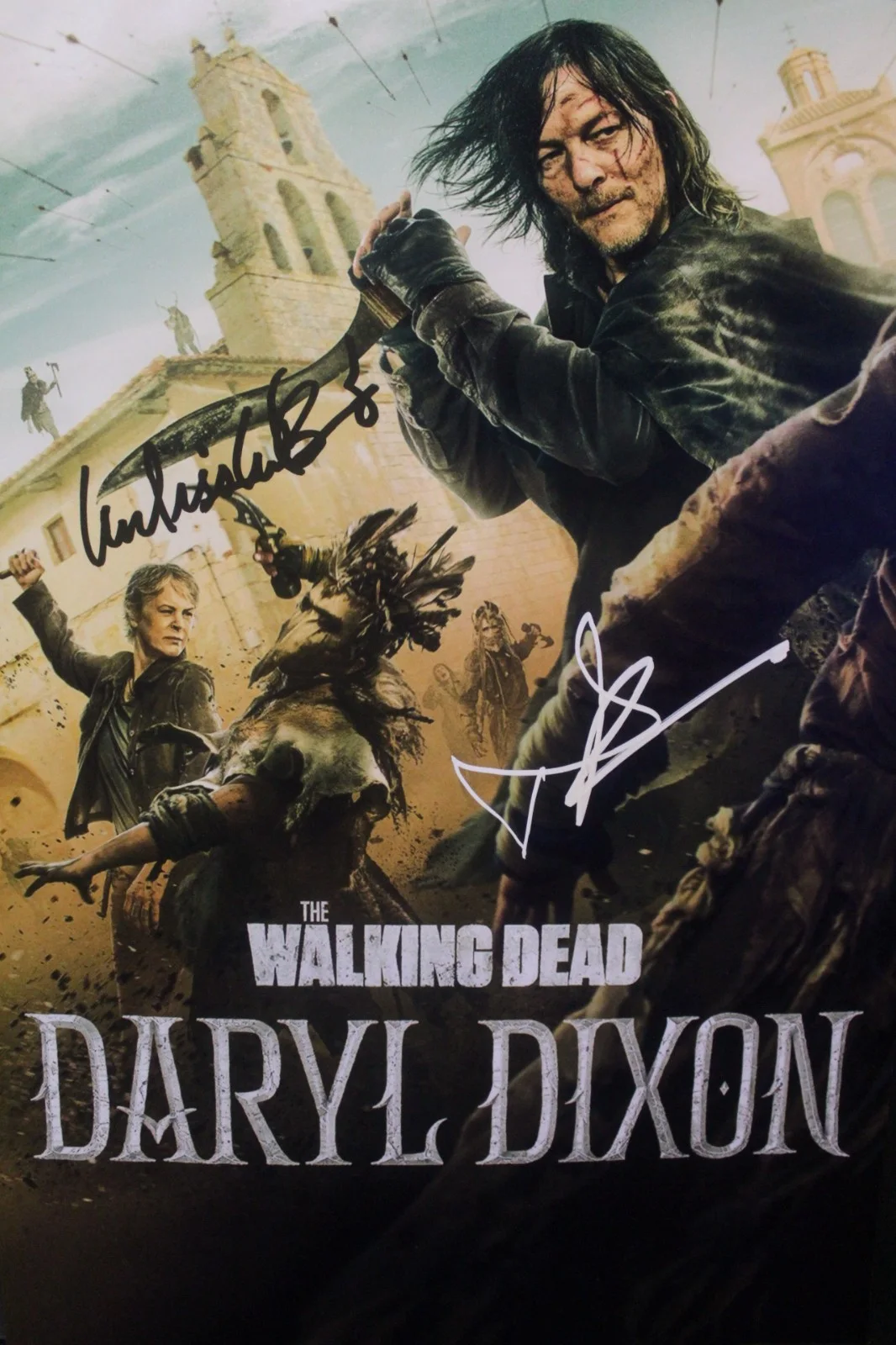Norman Reedus · Daryl Dixon, Melissa McBride · Carol Peletier — 13x19 Autographed Poster - Daryl Dixon The Walking Dead, Norman Reedus + COA, изображение 2