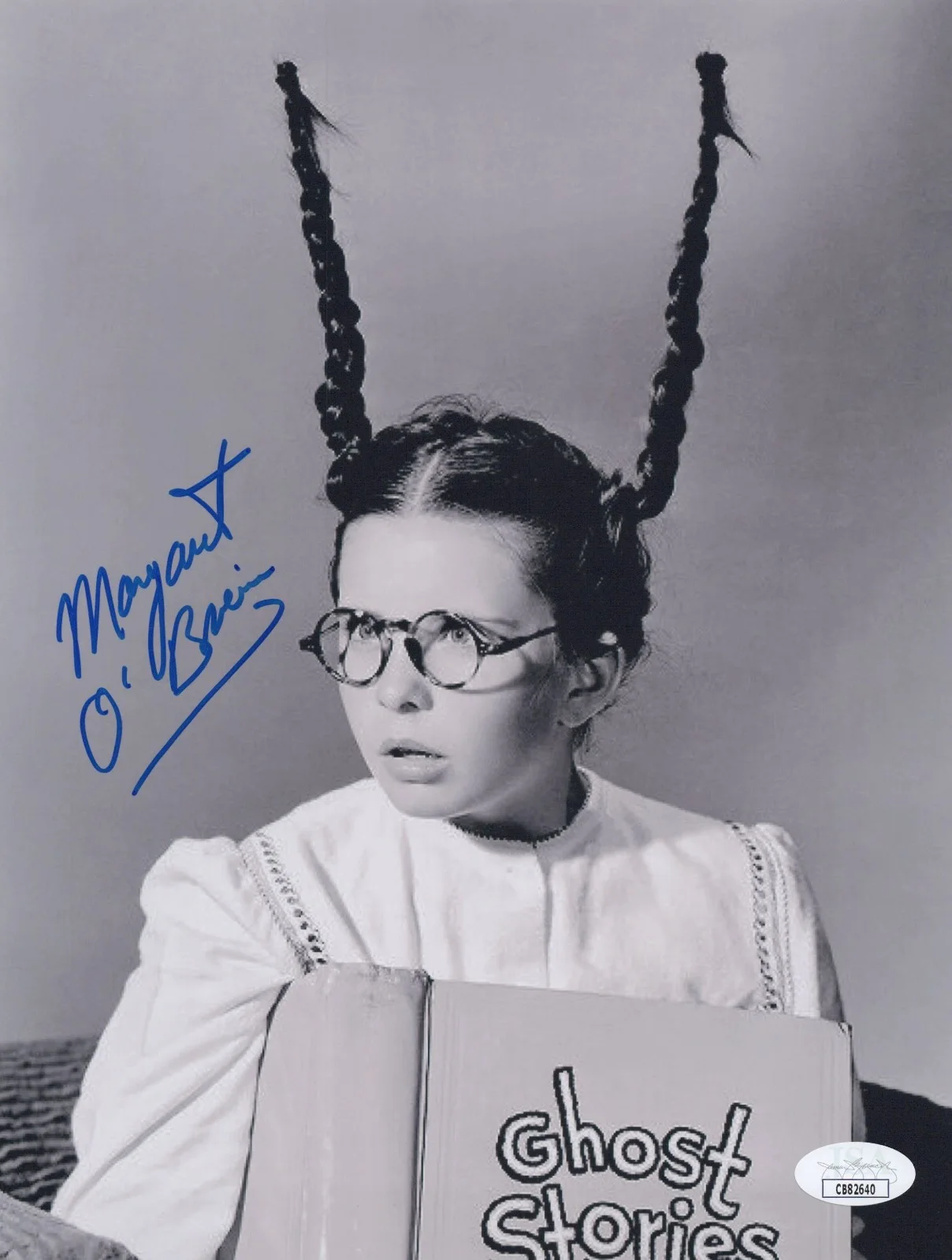 MARGARET O'BRIAN — MARGARET O'BRIAN Signed 8x10 Photo GHOST STORIES Autograph JSA COA CERT