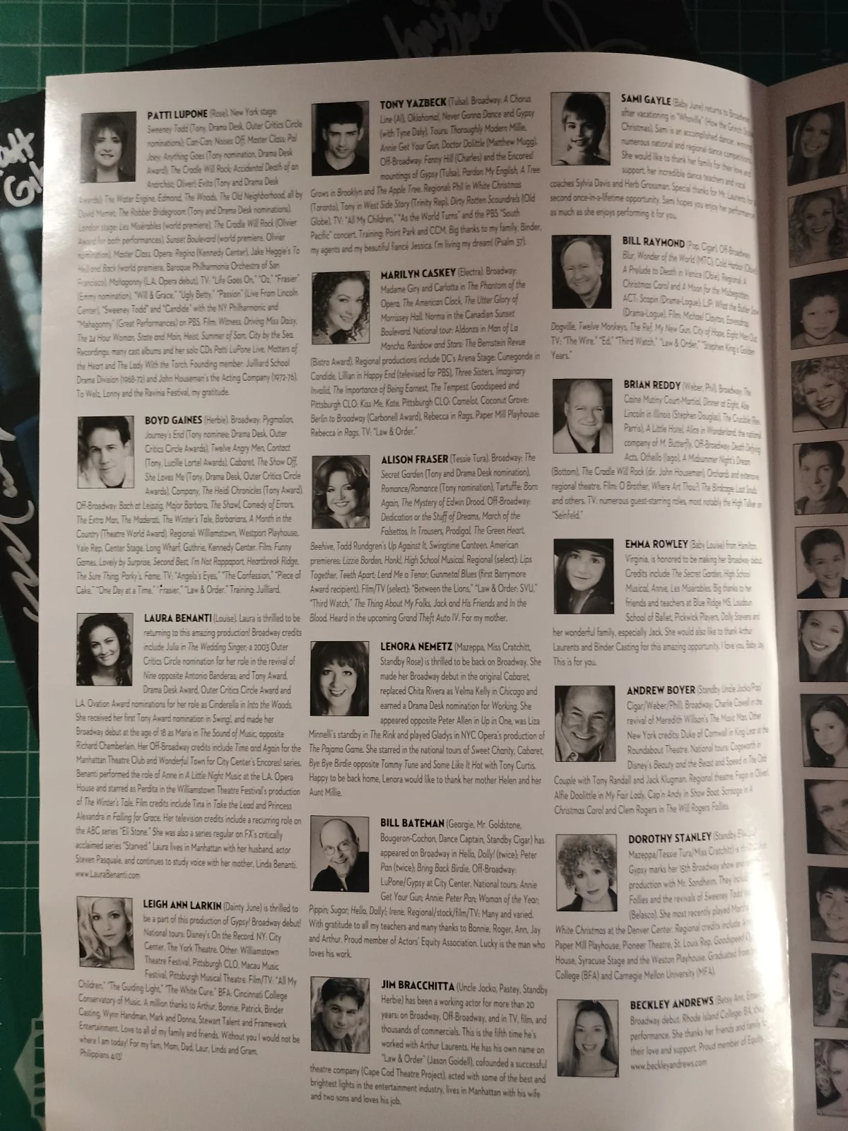 🔥Gypsy Revival Original Cast SIGNED Program Patti LuPone Laura Benanti, Gaines, image 3