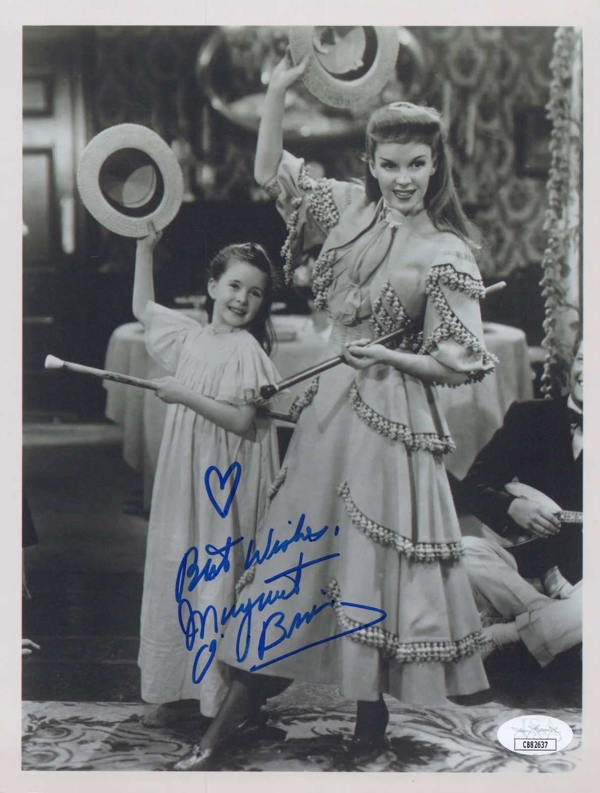 MARGARET O'BRIAN — MARGARET O'BRIAN Signed 8x10 Photo MEET ME IN ST. LOUIS Autograph JSA COA CERT