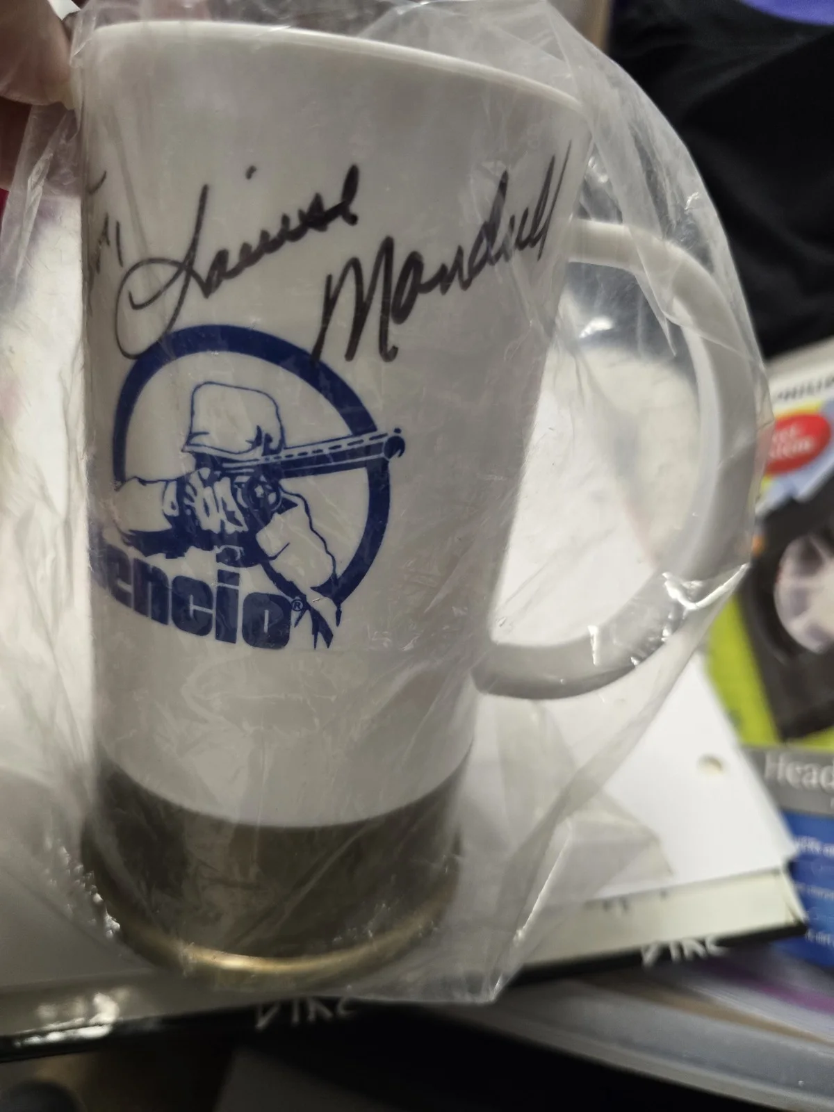 Louise Mandrell Celebrity Shoot Plastic Mug Autographed To Diana T107, изображение 2