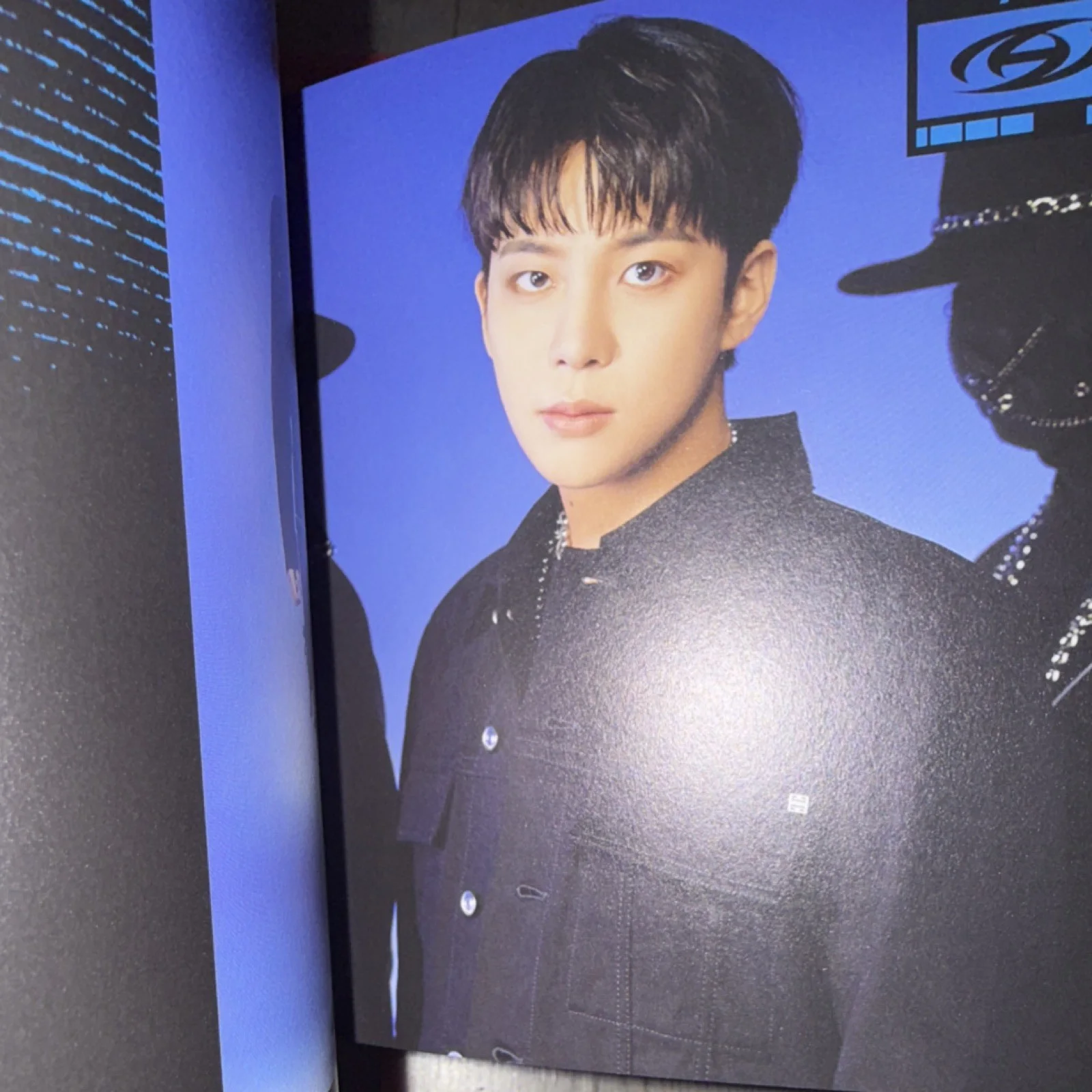SIGNED ATEEZ The World EP.1 Movement Autographed CD & Booklet Box Set 2 Versions, image 4
