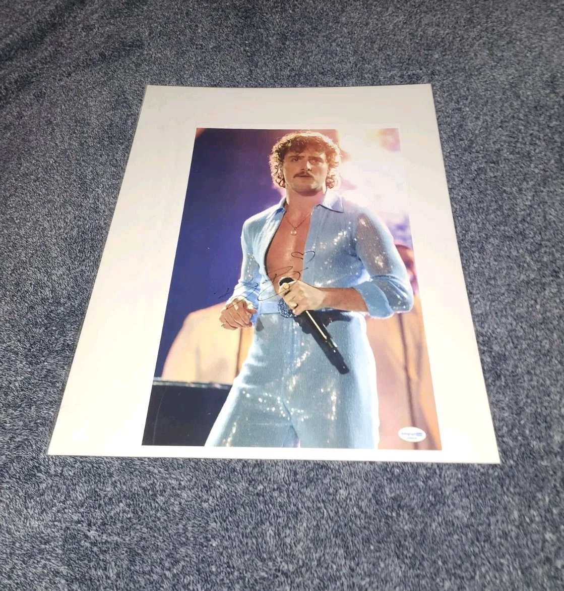 Benson Boone — Benson Boone Hand Signed 11x17 Photo / Autograph-COA, изображение 2