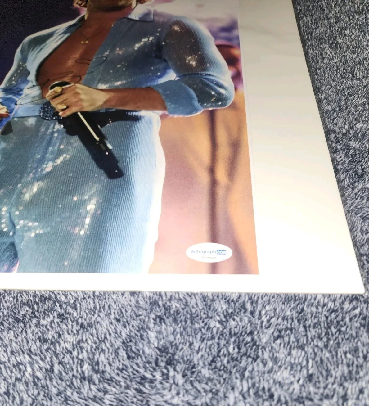 Benson Boone — Benson Boone Hand Signed 11x17 Photo / Autograph-COA, изображение 3