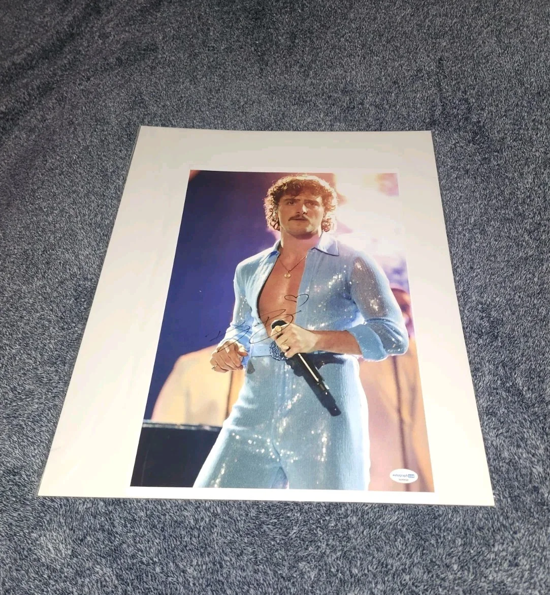 Benson Boone — Benson Boone Hand Signed 11x17 Photo / Autograph-COA, изображение 5