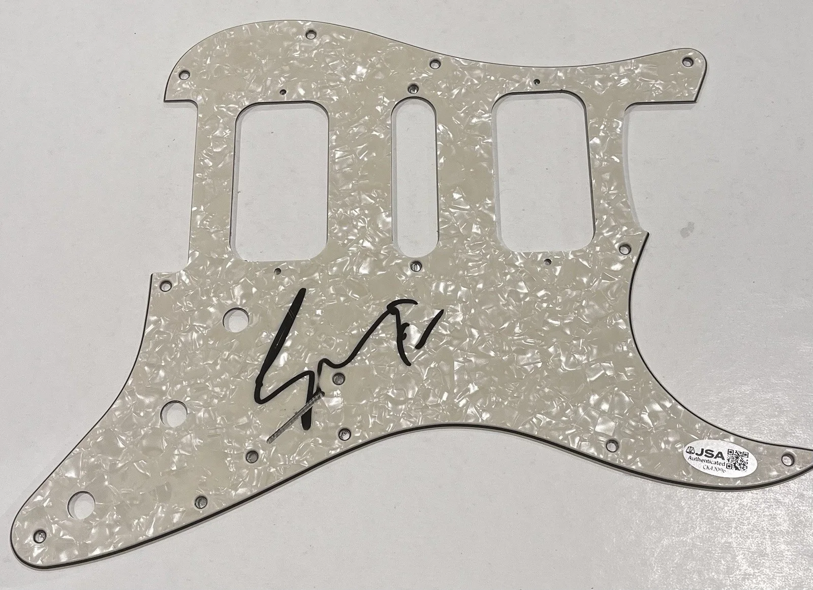 GEEZER BUTLER SIGNED GUITAR PICKGUARD PICK GUARD AUTOGRAPH BLACK SABBATH JSA COA, изображение 2