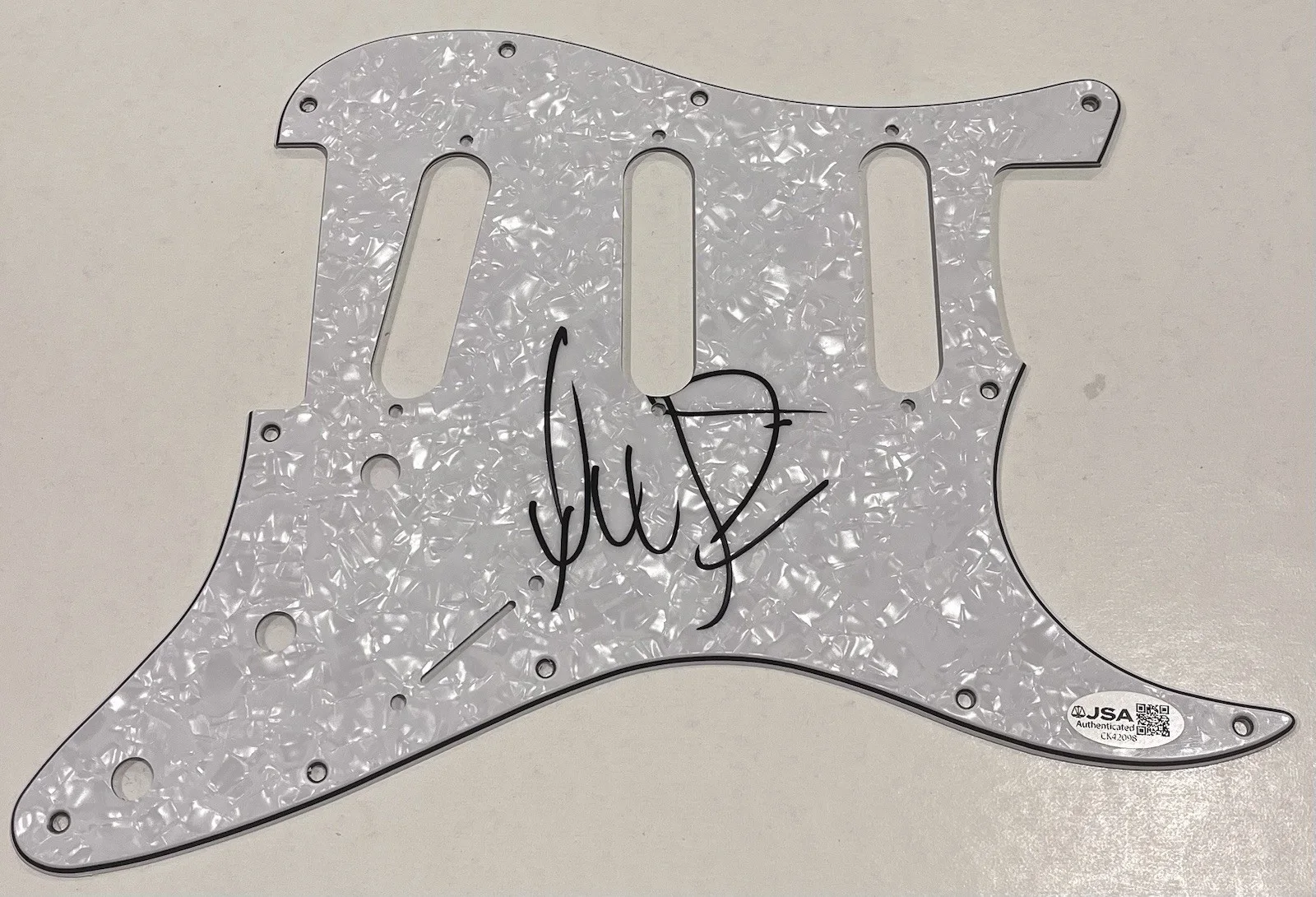 RAPPER NELLY SIGNED GUITAR PICKGUARD PICK GUARD AUTOGRAPH NELLYVILLE JSA COA, изображение 2