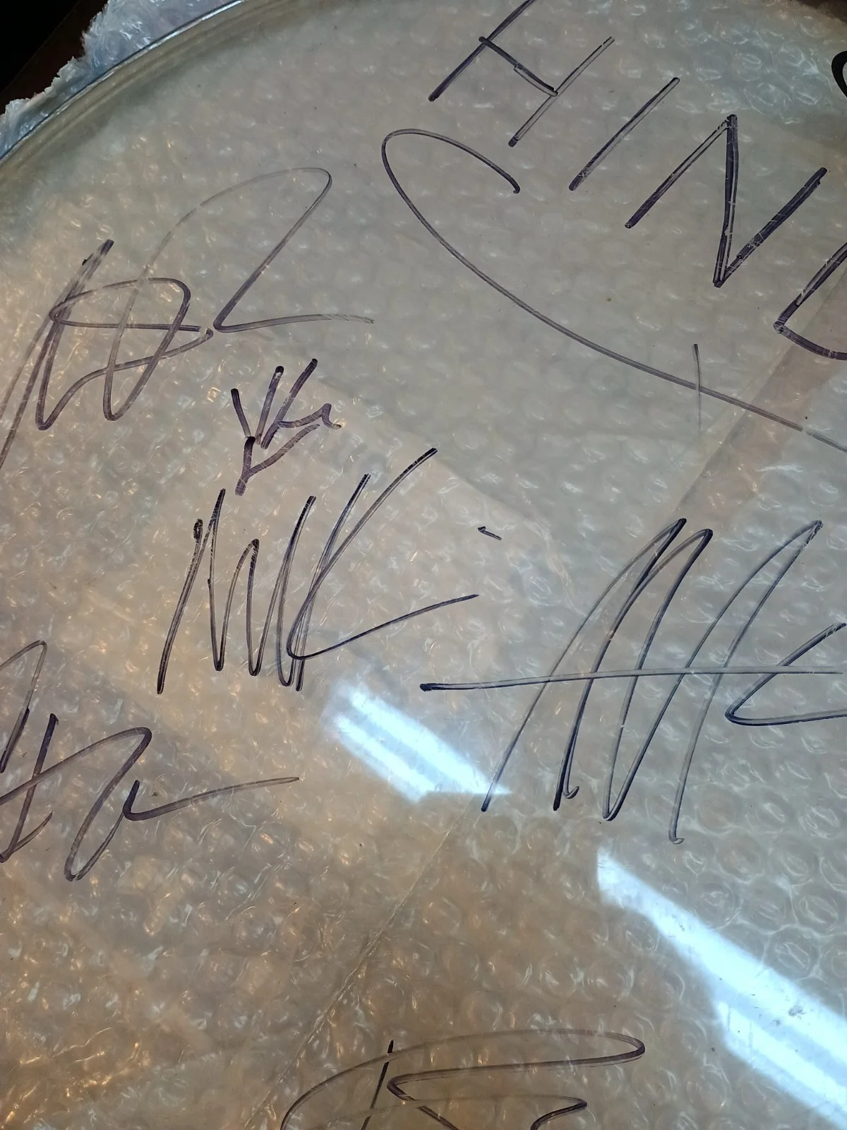 Hinder Autographed Drum Head, изображение 3