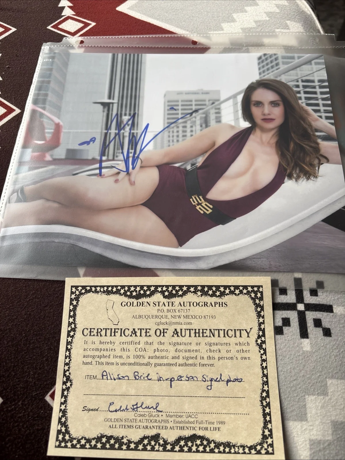 Alison Brie Signed 8x10 Photo Autographed GLOW Community w/ COA, изображение 4