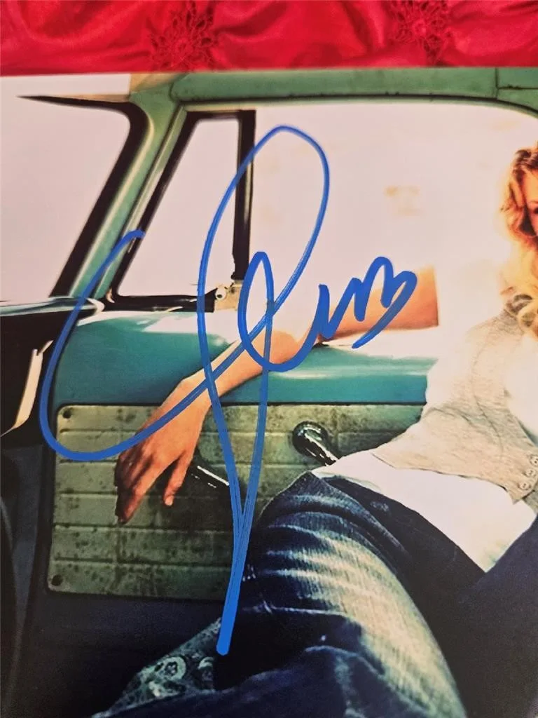 TAYLOR SWIFT HAND SIGNED AUTOGRAPHED 8X10 PHOTO BEAUTIFUL SINGER ICON CAR W/ COA, image 2
