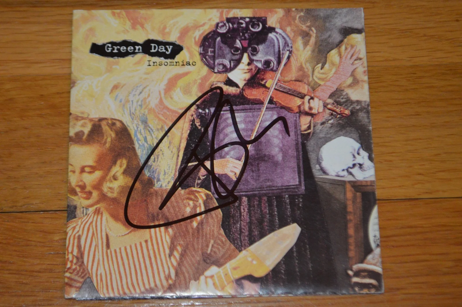 Green Day ~ Billie Joe Armstrong Signed "Insomniac" CD Insert w/Beckett Hologram, image 4