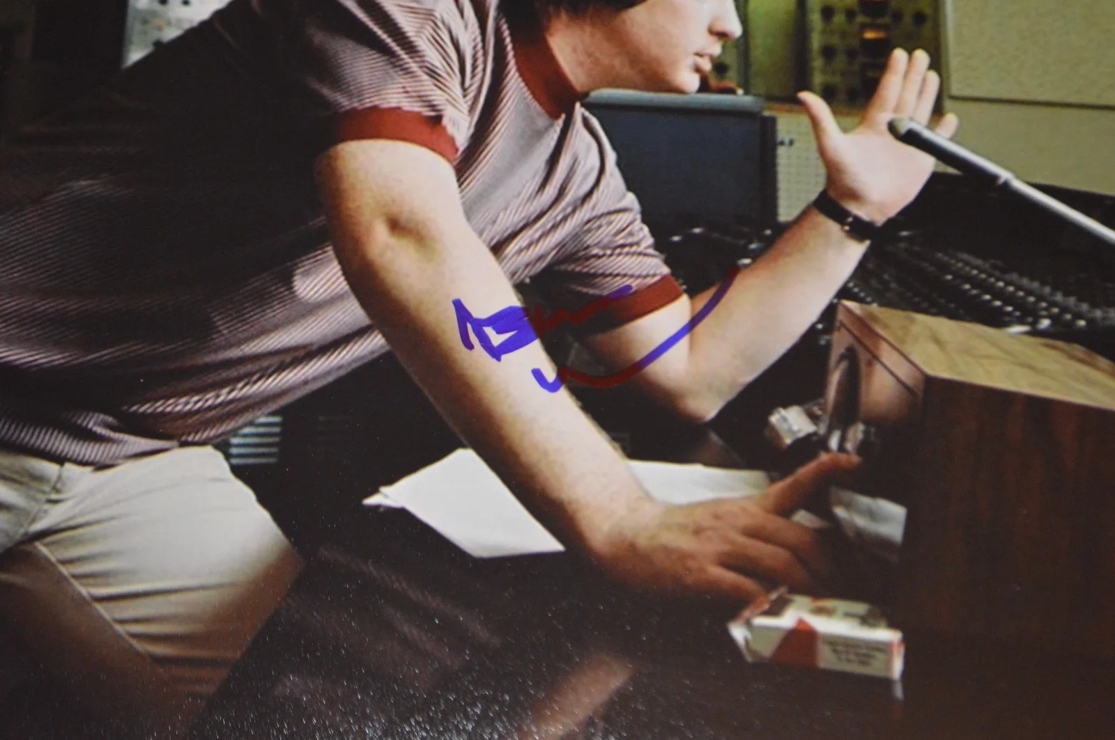 The Beach Boys Brian Wilson Autographed Color 8x10 Photo with JSA COA, image 3