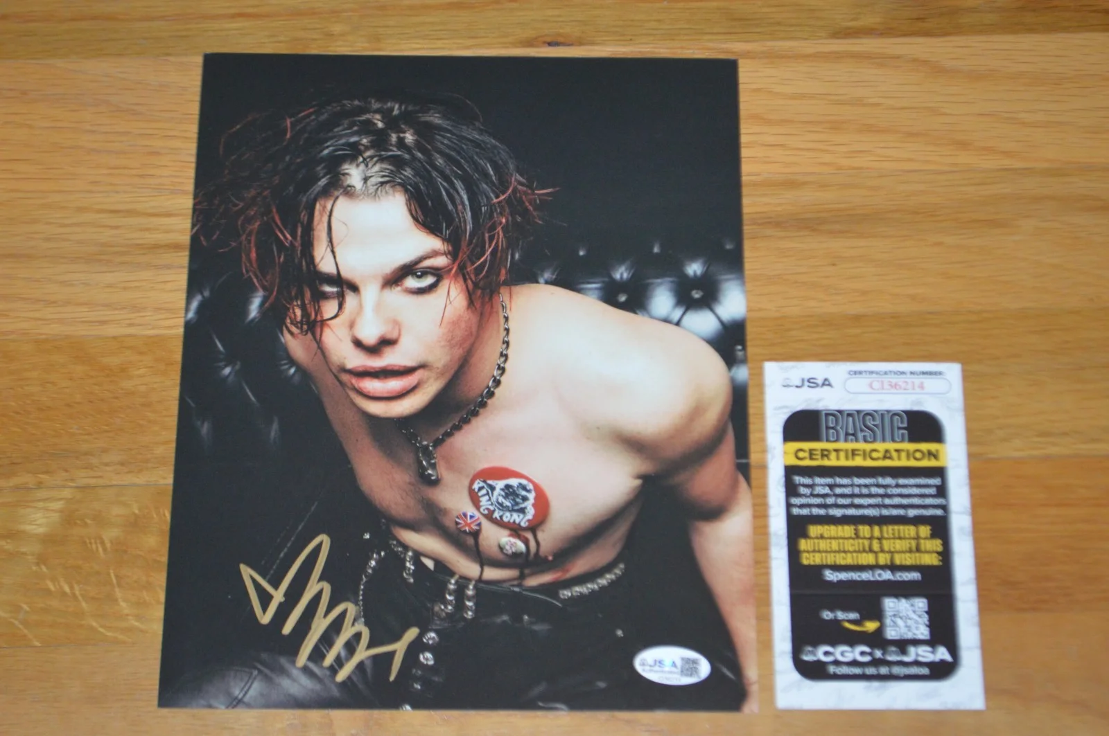 YUNGBLUD Autographed 8x10 Color Photo with JSA COA, image 4