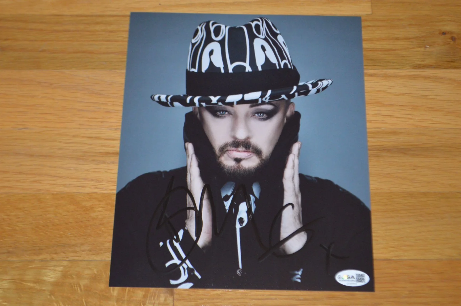 BOY GEORGE Autographed Color 8x10 Photo with JSA COA, изображение 5