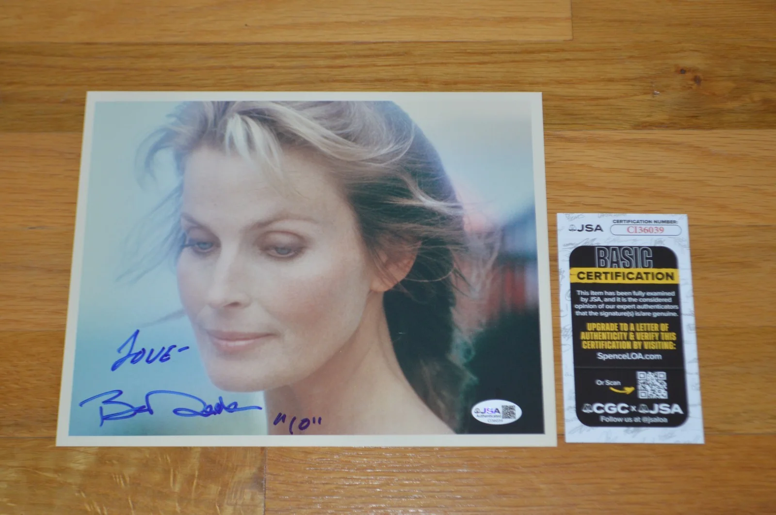 Bo Derek — Bo Derek Autographed Color 8x10 Photo with JSA COA "Love", изображение 4