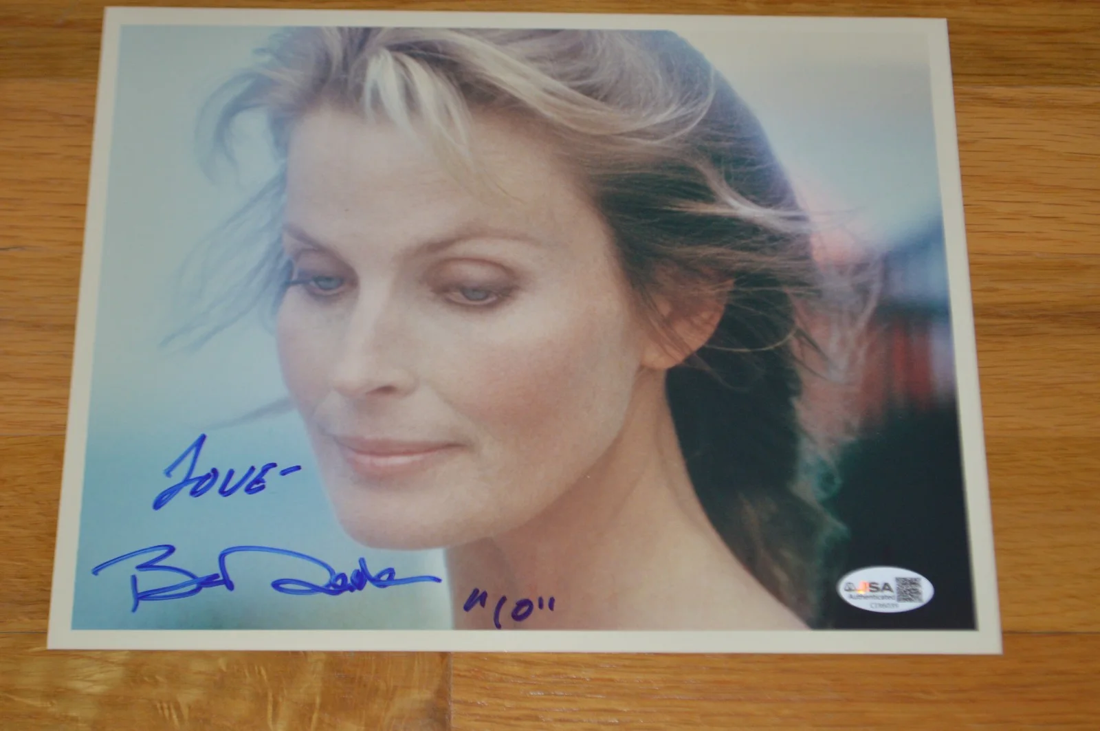 Bo Derek — Bo Derek Autographed Color 8x10 Photo with JSA COA "Love", изображение 5