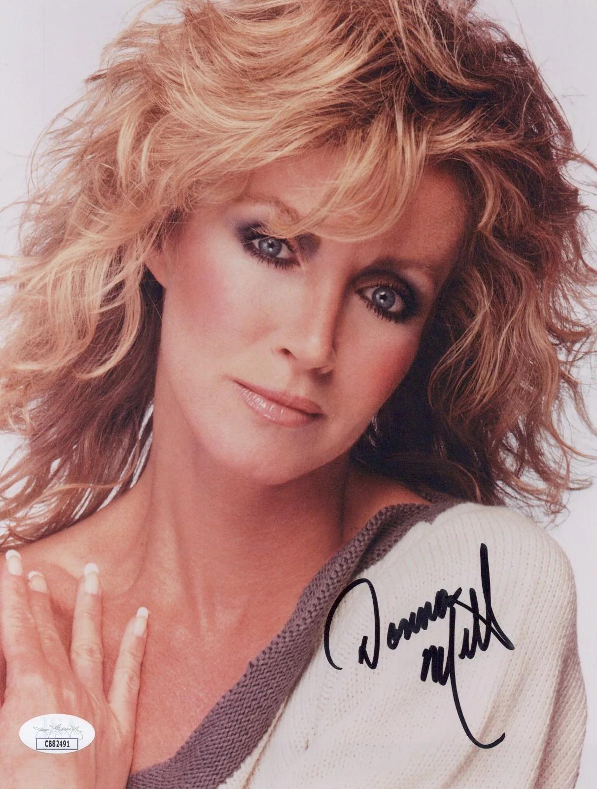 DONNA MILLS — DONNA MILLS Signed KNOTTS LANDING 8x10 Photo ABBY CUNNINGHAM Autograph JSA COA