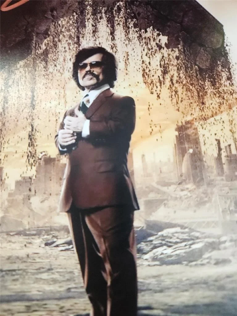 PETER DINKLAGE — PETER DINKLAGE HAND SIGNED AUTOGRAPHED 8X10 PHOTO X-MEN DR BOLIVAR TRASK W/ COA, image 3