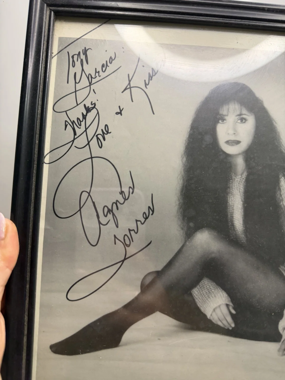 Framed Signed Promotional Photo w/ Personal Inscription – Vintage Music, изображение 2