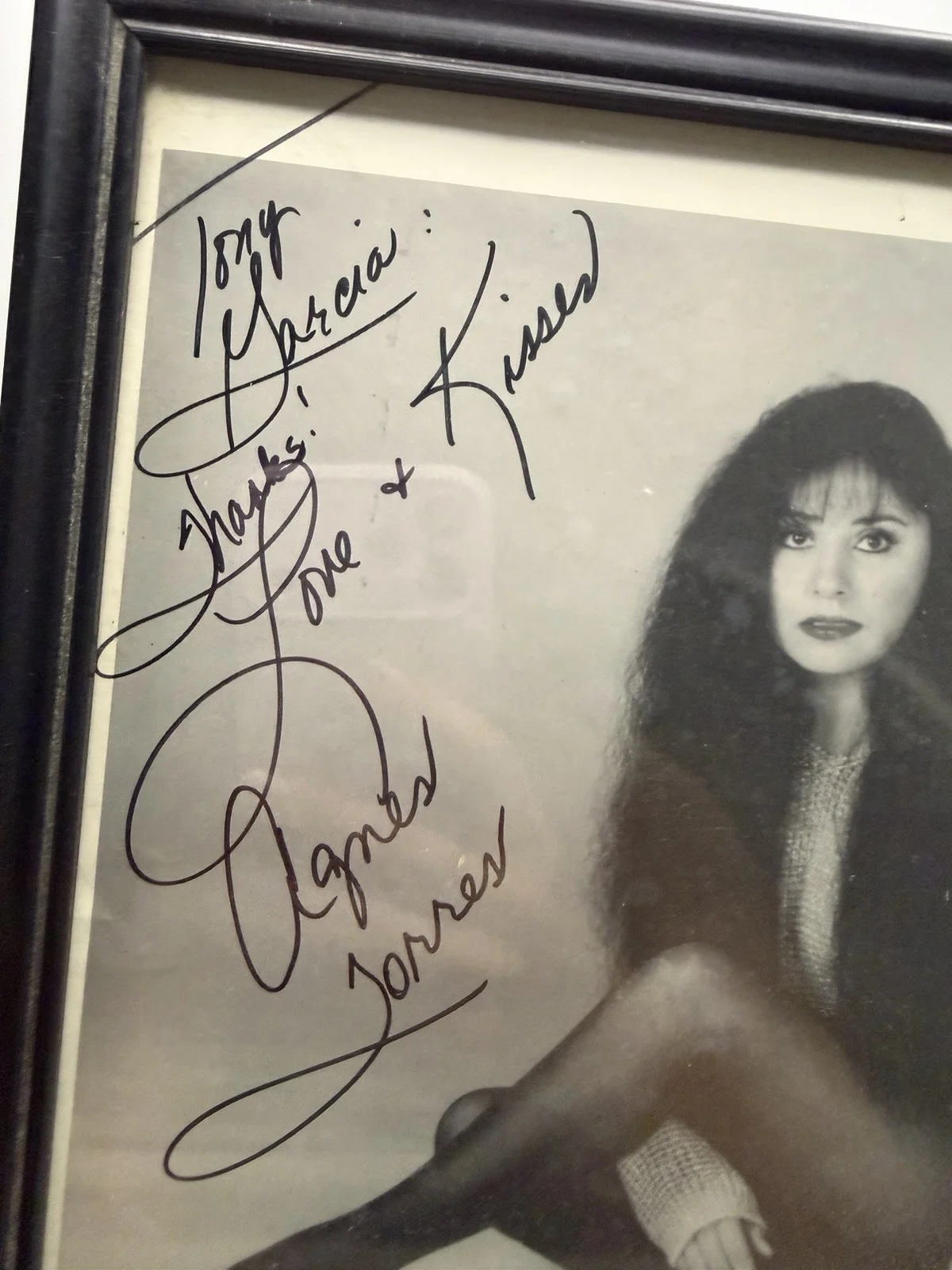 Framed Signed Promotional Photo w/ Personal Inscription – Vintage Music, изображение 3