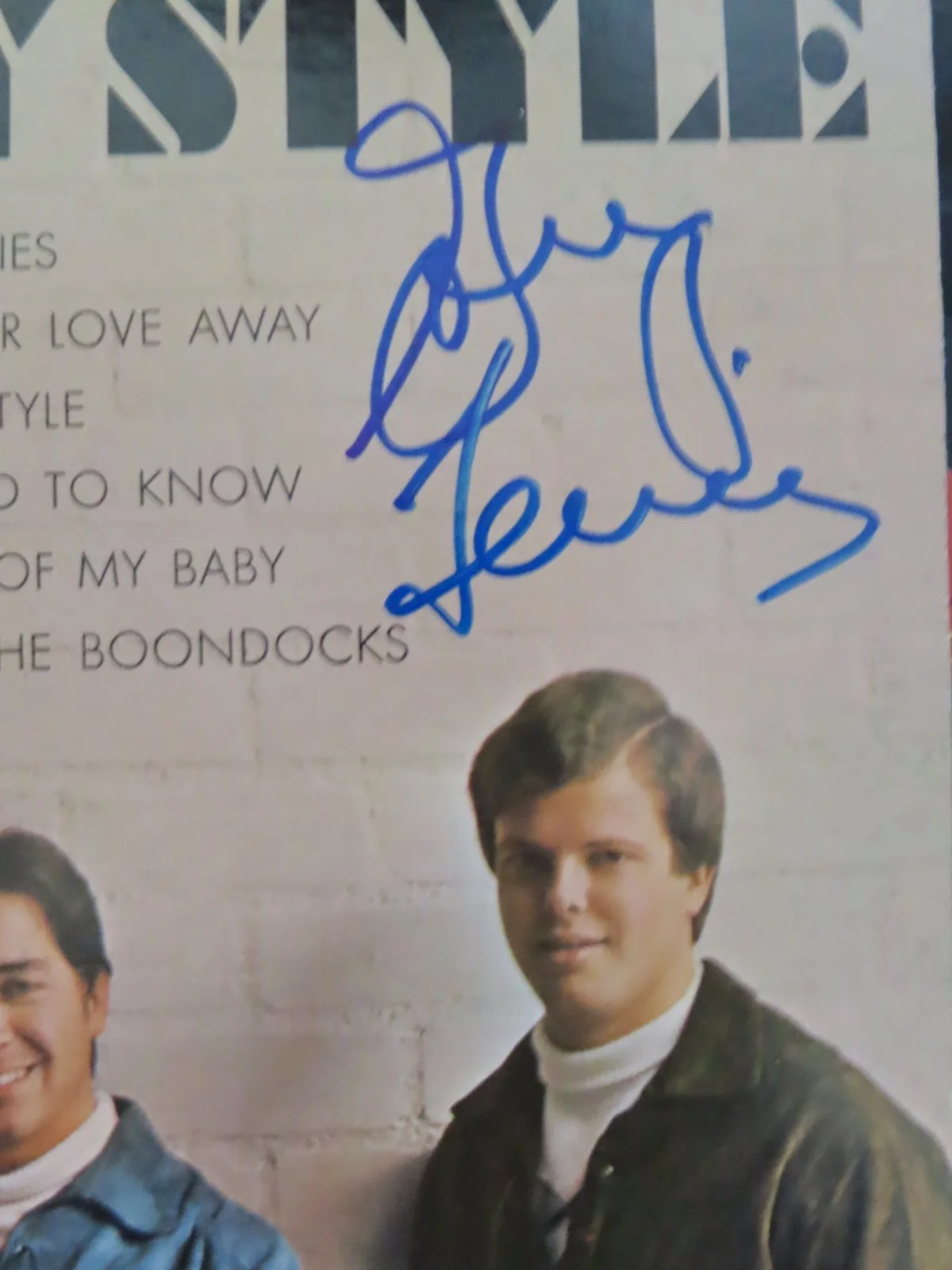 GARY LEWIS AND THE PLAYBOYS signed SHE'S JUST MY STYLE 1965 Record / Album COA, изображение 2
