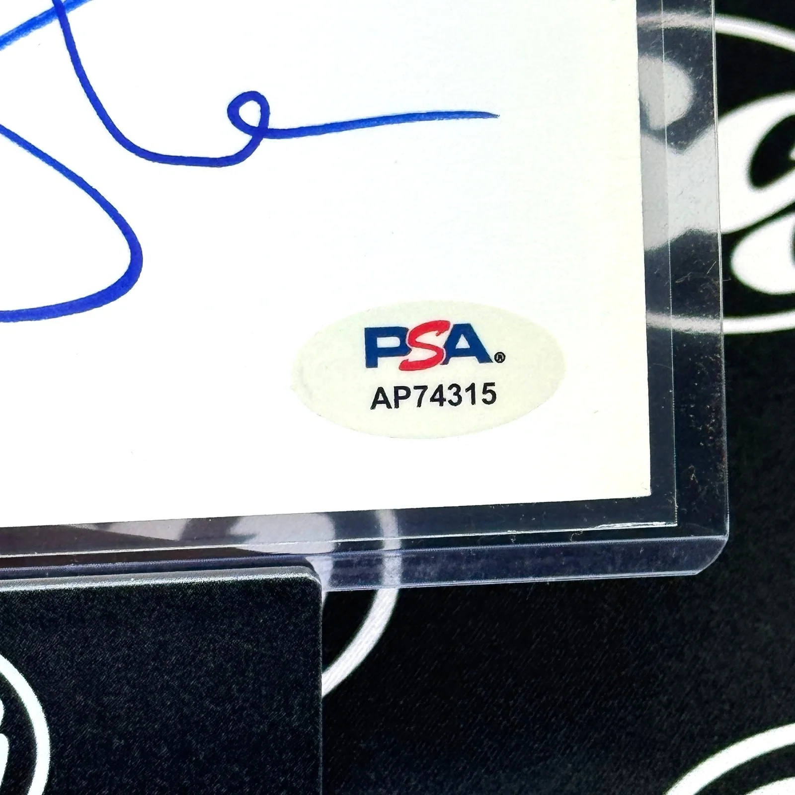 Elizabeth Shue — ELIZABETH SHUE Signed Cut PSA DNA Certified Authentic Auto Karate Kid Autograph, image 2
