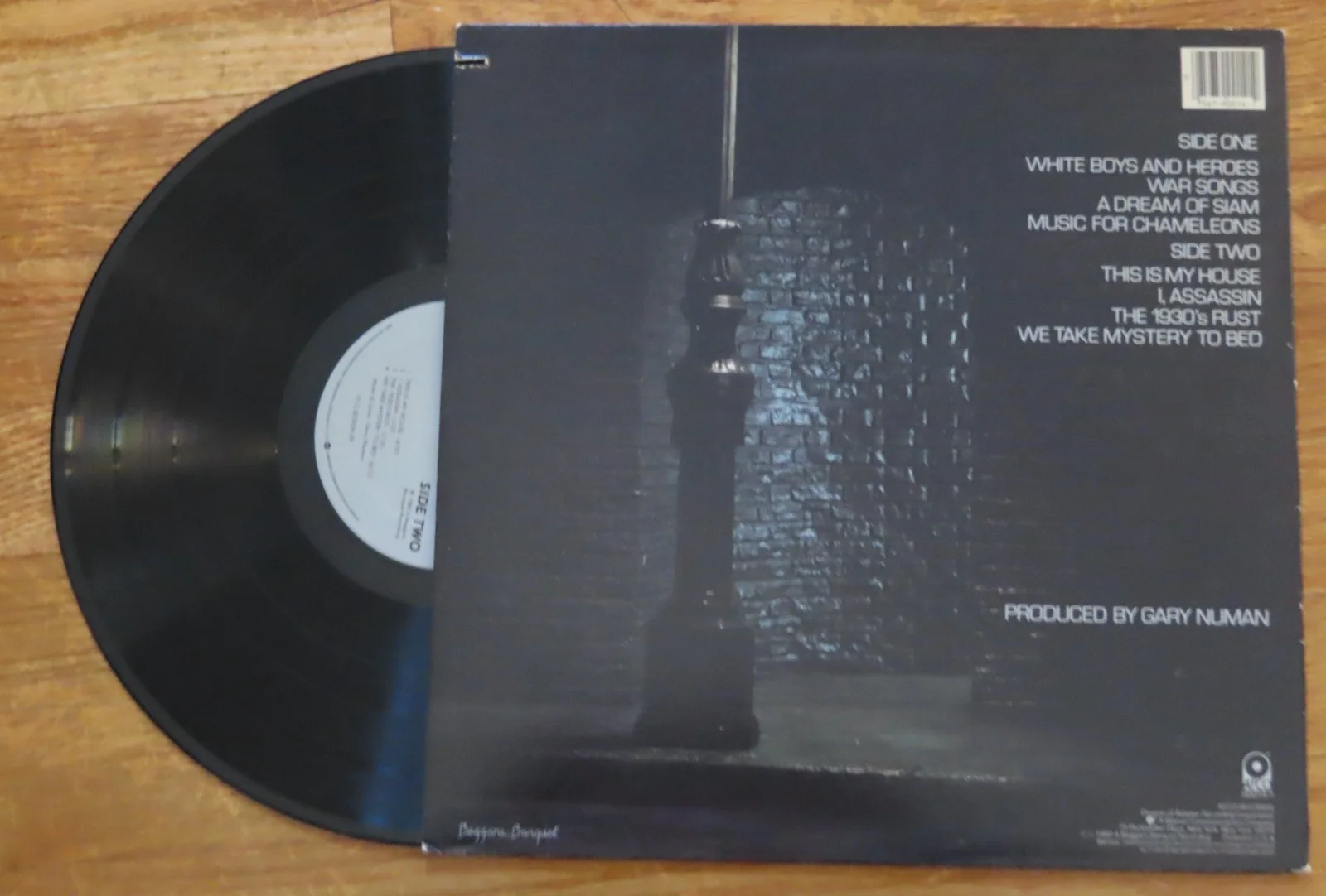 English Singer GARY NUMAN signed I, ASSASSIN 1982 Record "Music for Chameleons", image 2
