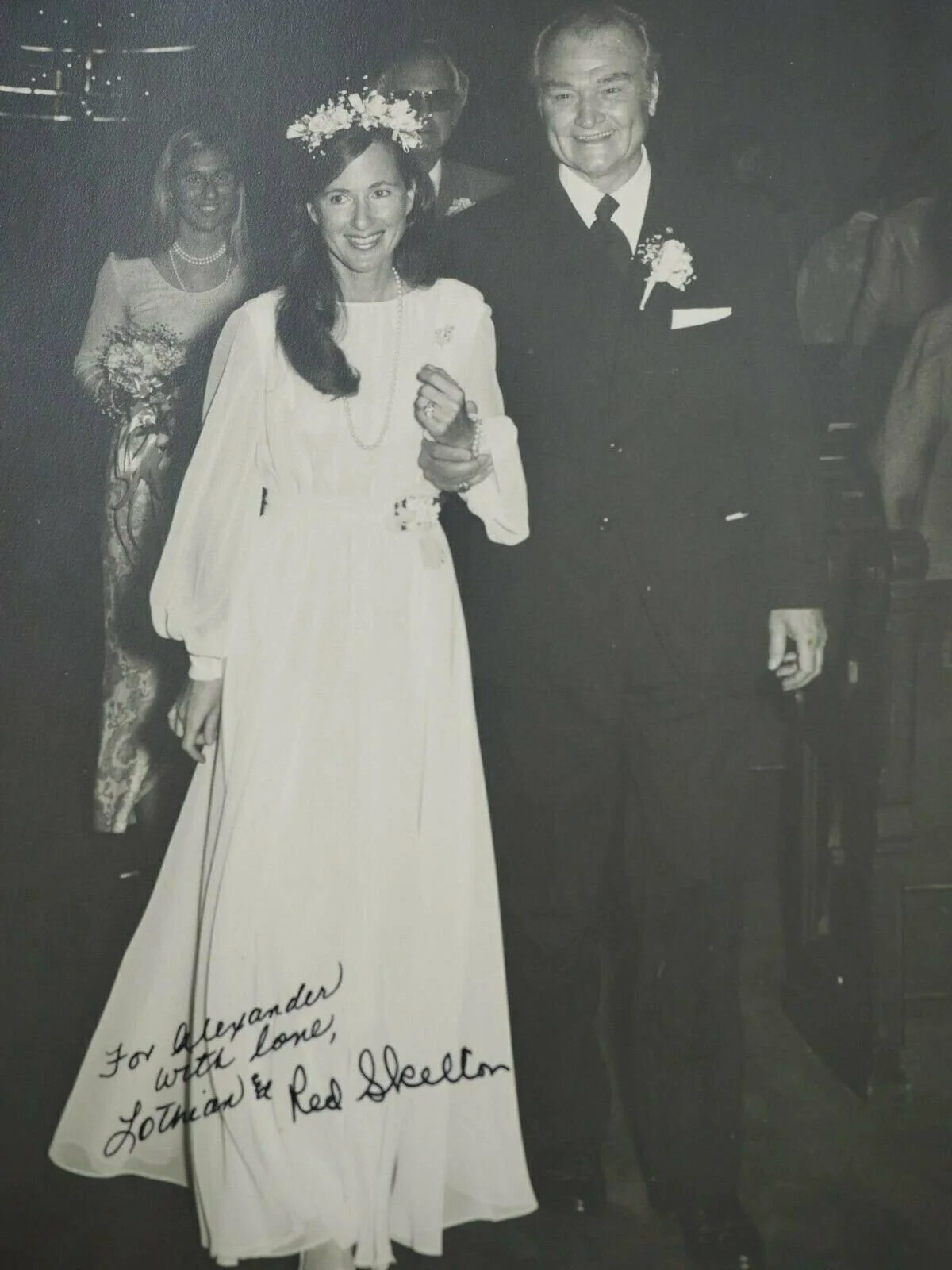 Red Skelton — Red Skelton & Wife Lothian (1913-1997) Autographed B&W Wedding photo 8" X 10", изображение 2