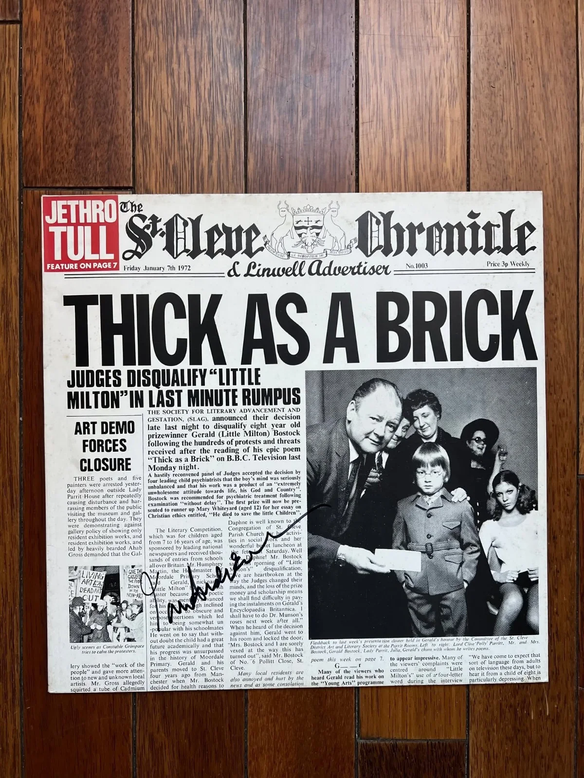 Jethro Tull Ian Anderson Thick As A Brick Signed Autographed Album Record w/COA, image 4