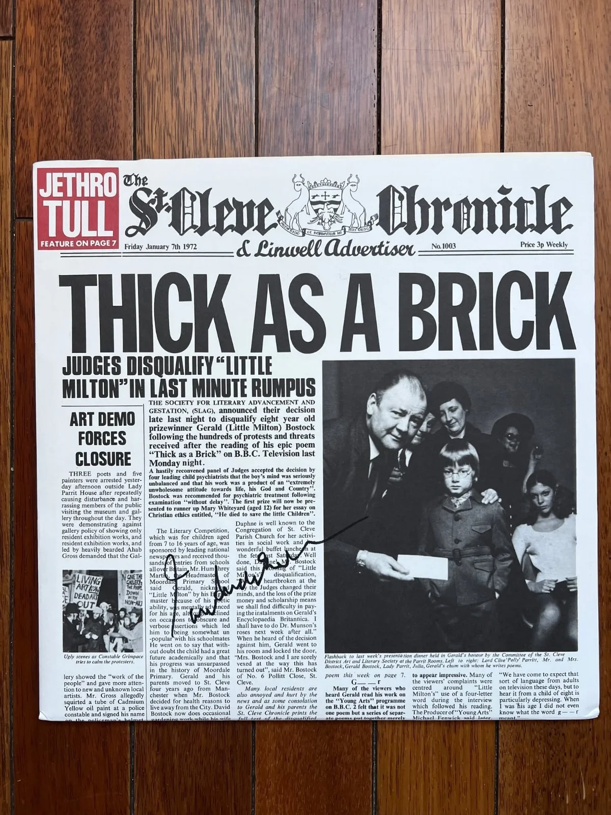 Jethro Tull Ian Anderson Thick As A Brick Signed Autographed Album Record w/COA, image 4