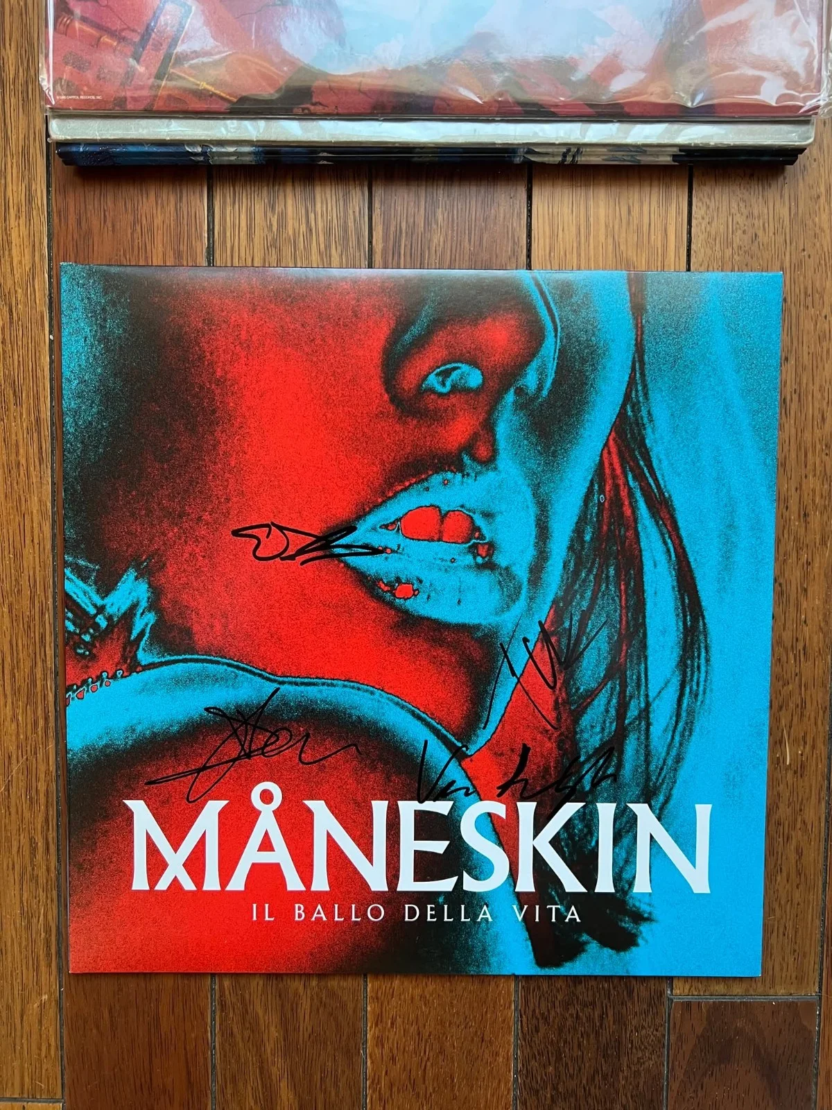 Maneskin Il Ballo Della Vita Autographed FULLY Signed Album Vinyl Record w/COA, image 4