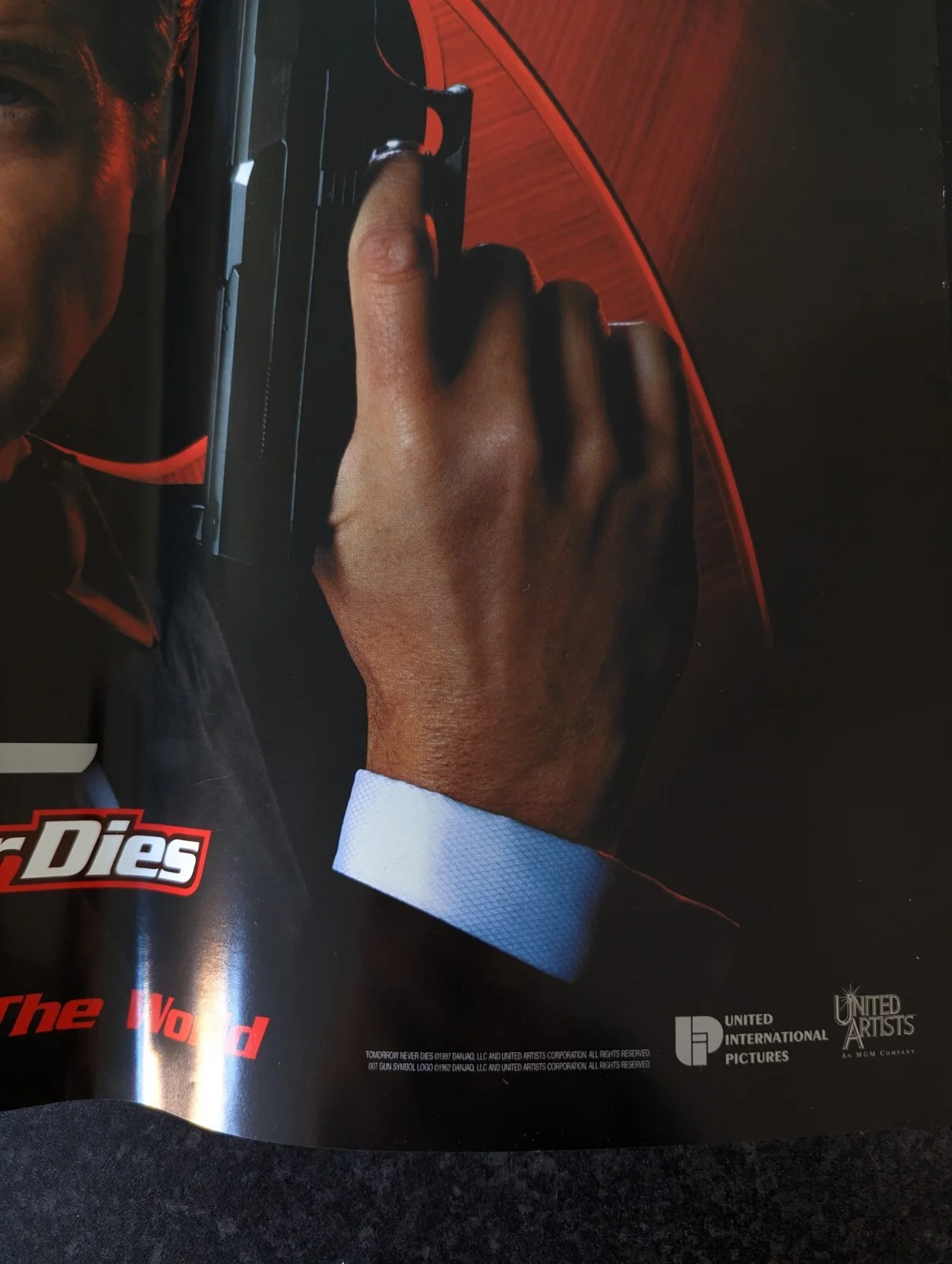 TOMORROW NEVER DIES BOND - 1997 ORIGINAL UK MINI CINEMA TEASER POSTER 12"x16", image 4