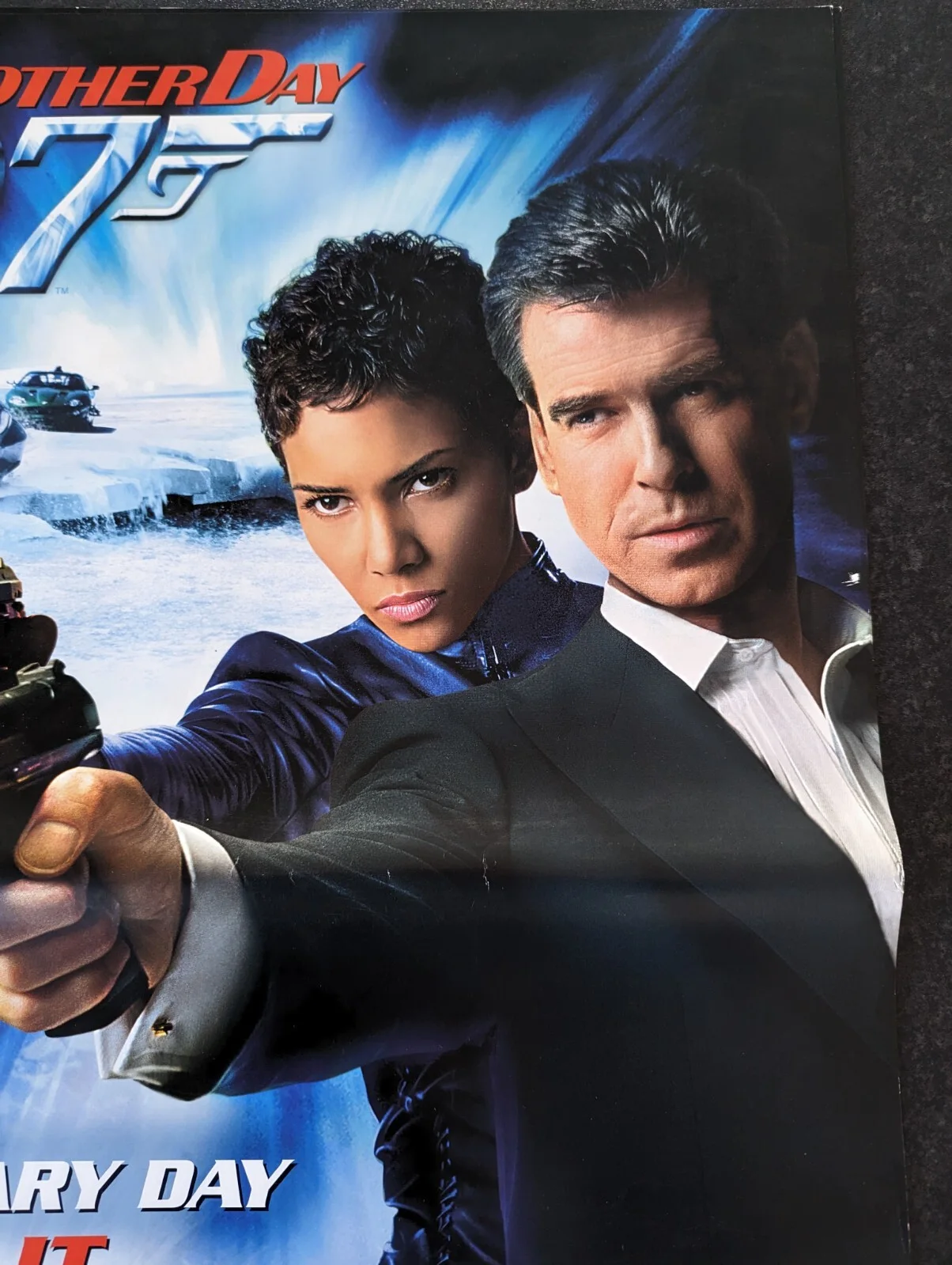 DIE ANOTHER DAY - BOND 007 - RARE VIDEO DVD RELEASE PROMO POSTER - 2003, изображение 2