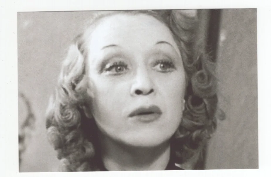 Binnie Hale Signed Clip + Photo / Autographed English Actress & Singer, image 2