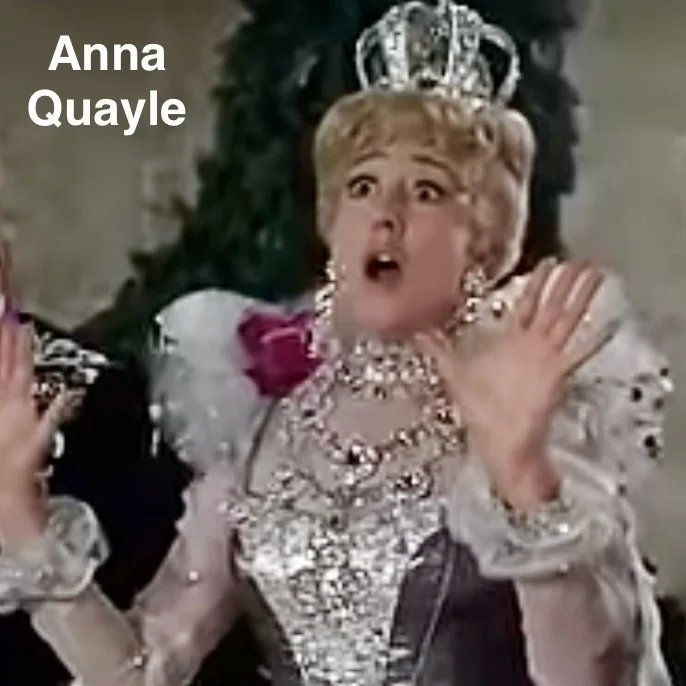 Anna Quayle — CHITTY CHITTY, BANG BANG Signed 8x10 / ANNA QUAYLE as Baroness Bomburst / RARE!!, изображение 5