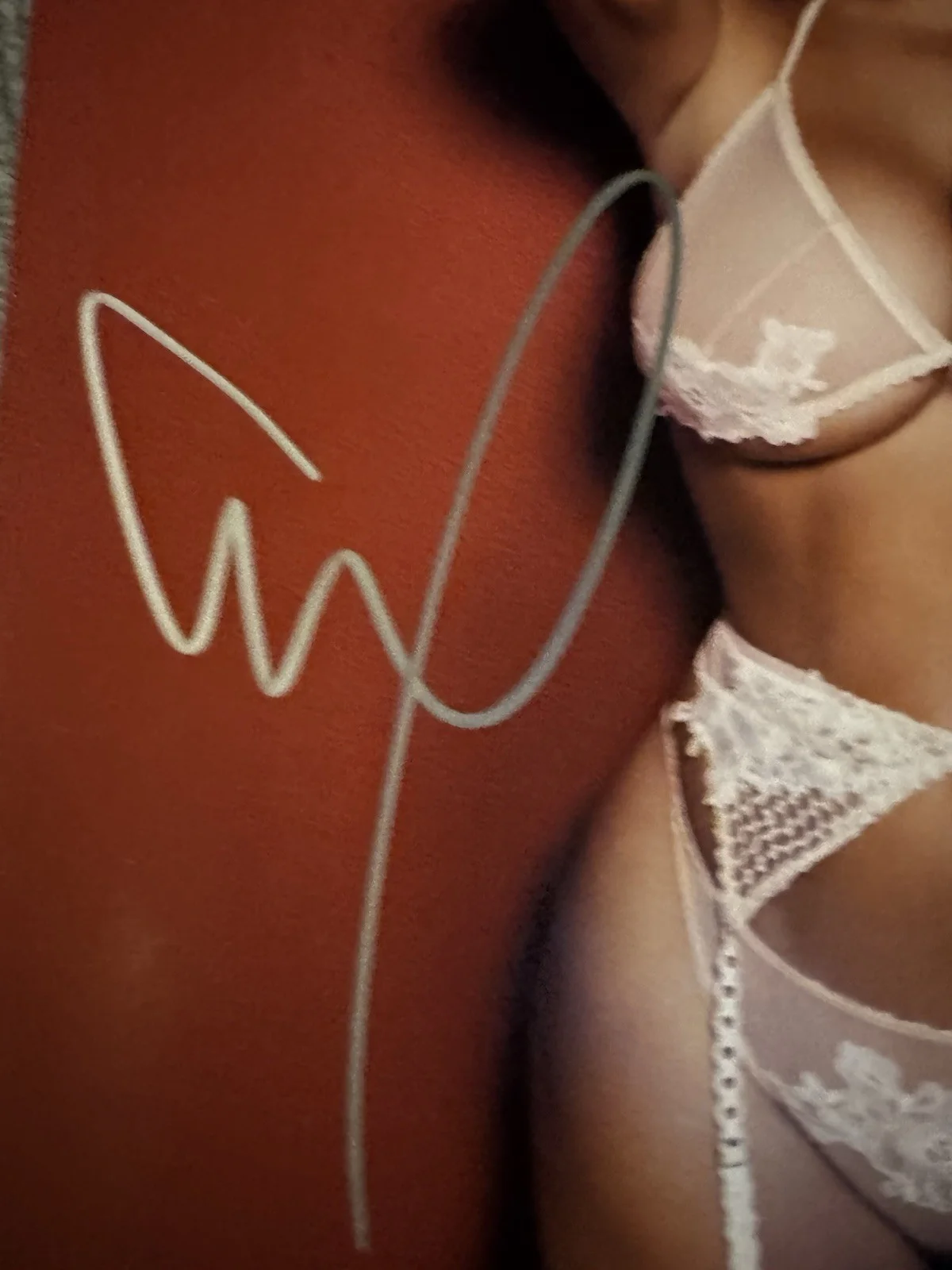 Abigail Ratchford — Abigail Ratchford SIGNED AUTOGRAPHED 8x10 Photo -MODEL COA, изображение 2