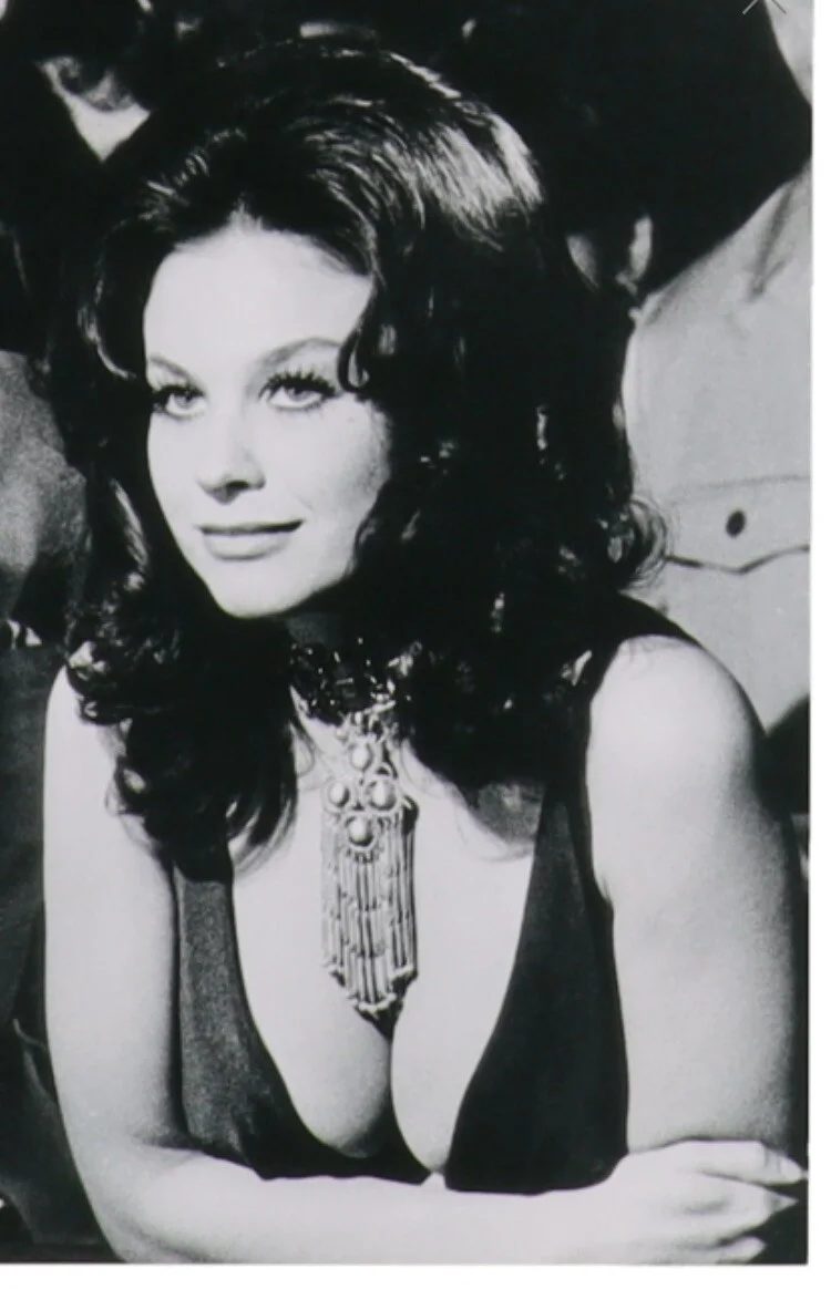 Lana Wood — LANA WOOD Signed JAMES BOND Diamonds Are Forever 8x10 Photo Autograph JSA COA, изображение 3